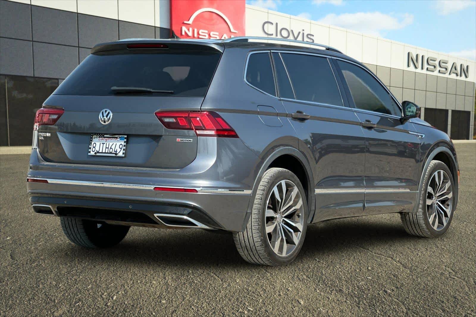 Thumbnail: 2019 Volkswagen Tiguan - 3