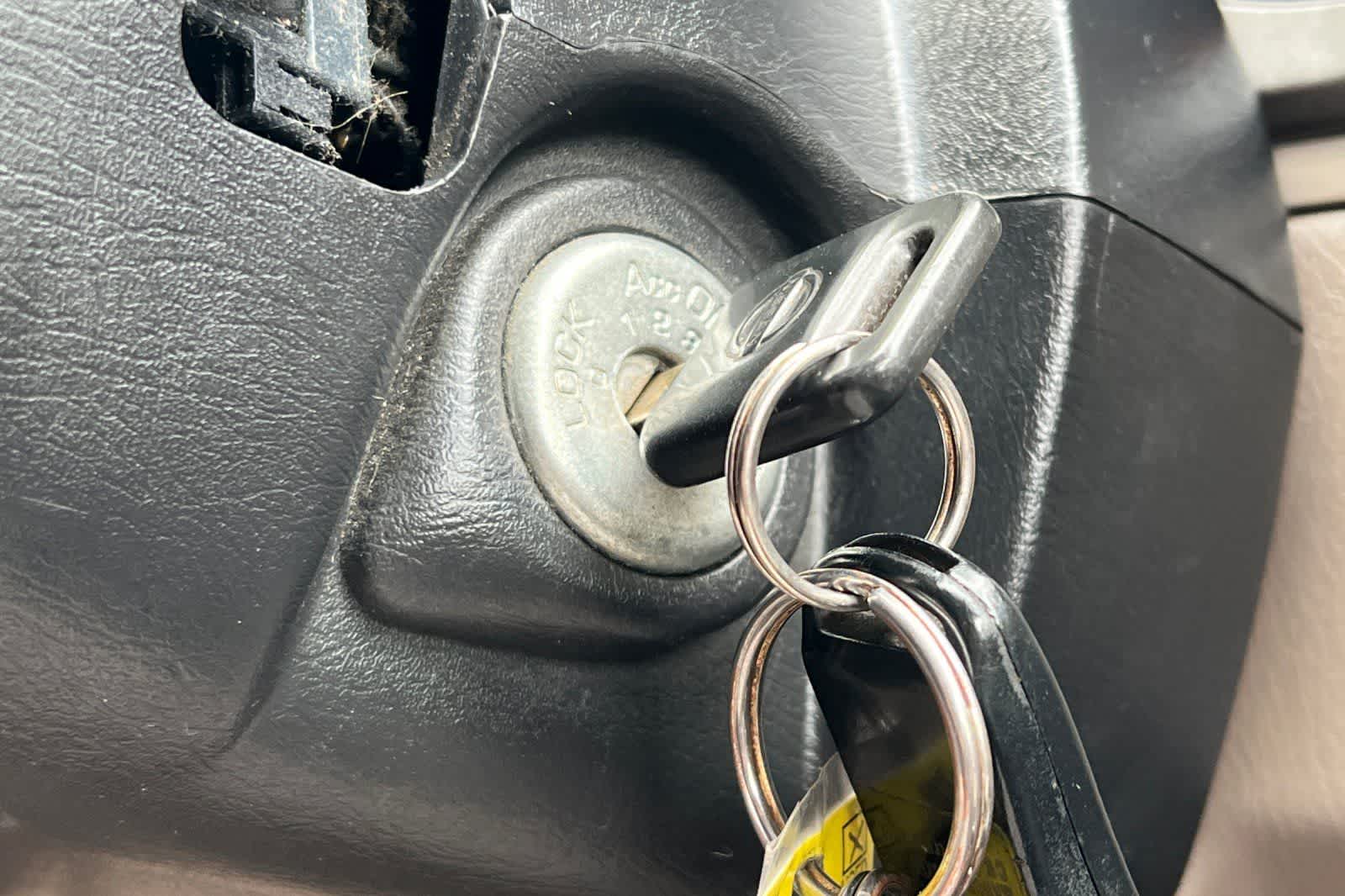 Thumbnail: 2002 Nissan Frontier - 25