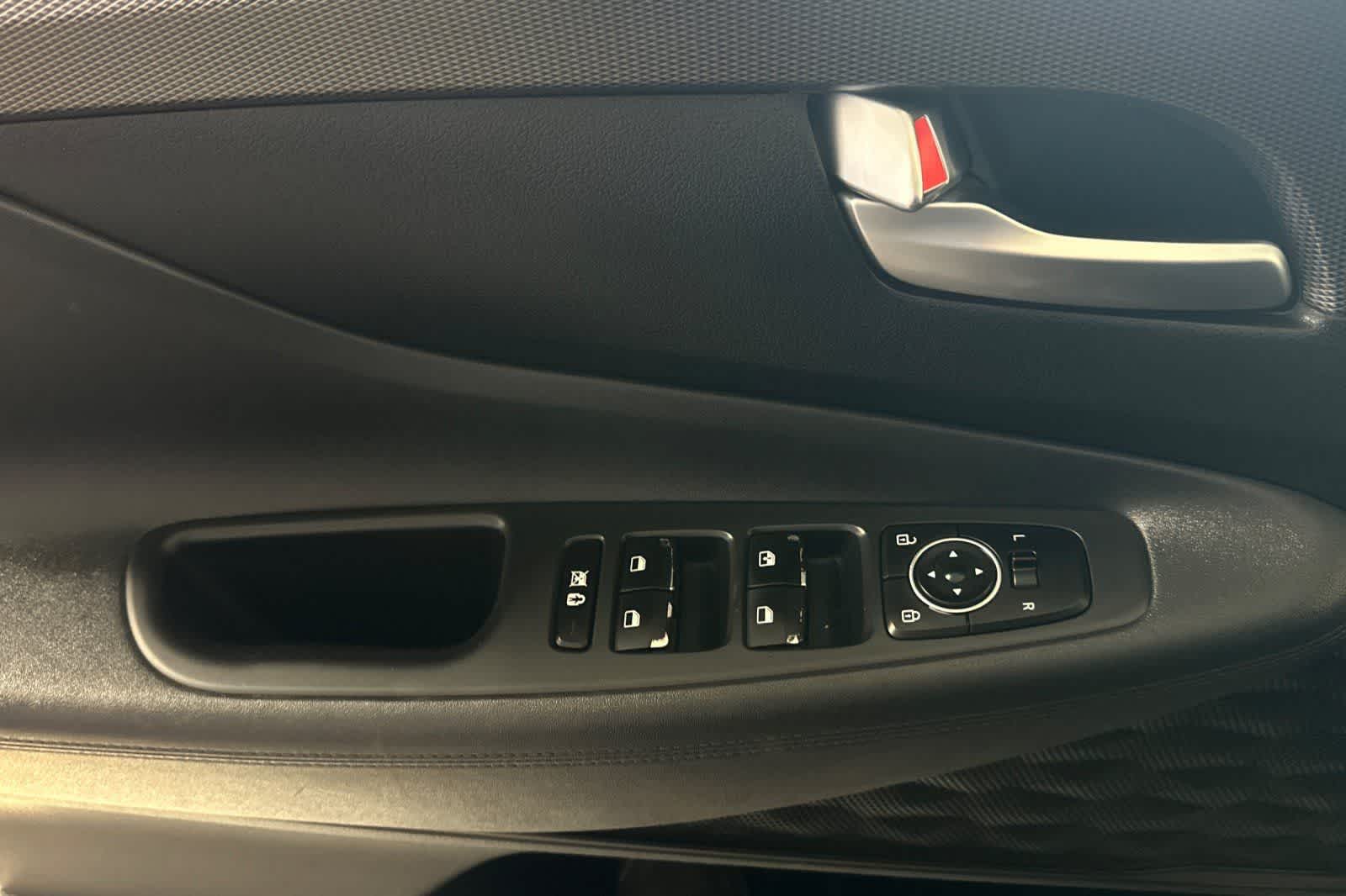 Thumbnail: 2019 Hyundai Santa Fe - 13