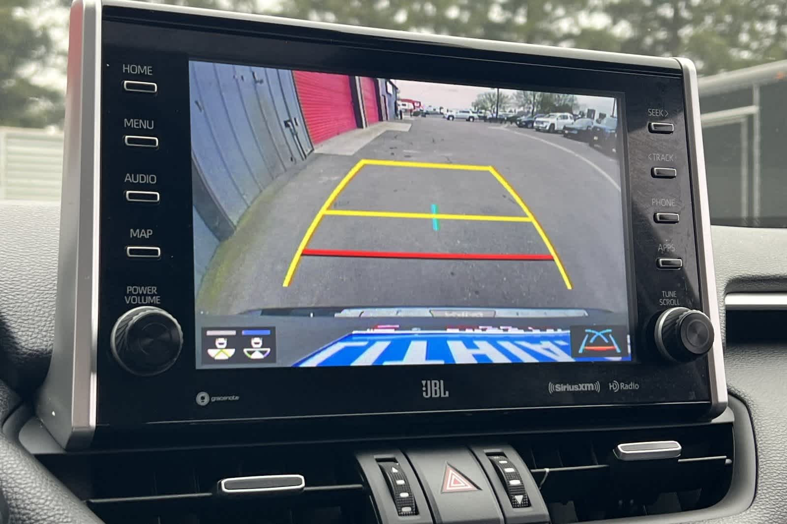 Thumbnail: 2021 Toyota RAV4 - 25