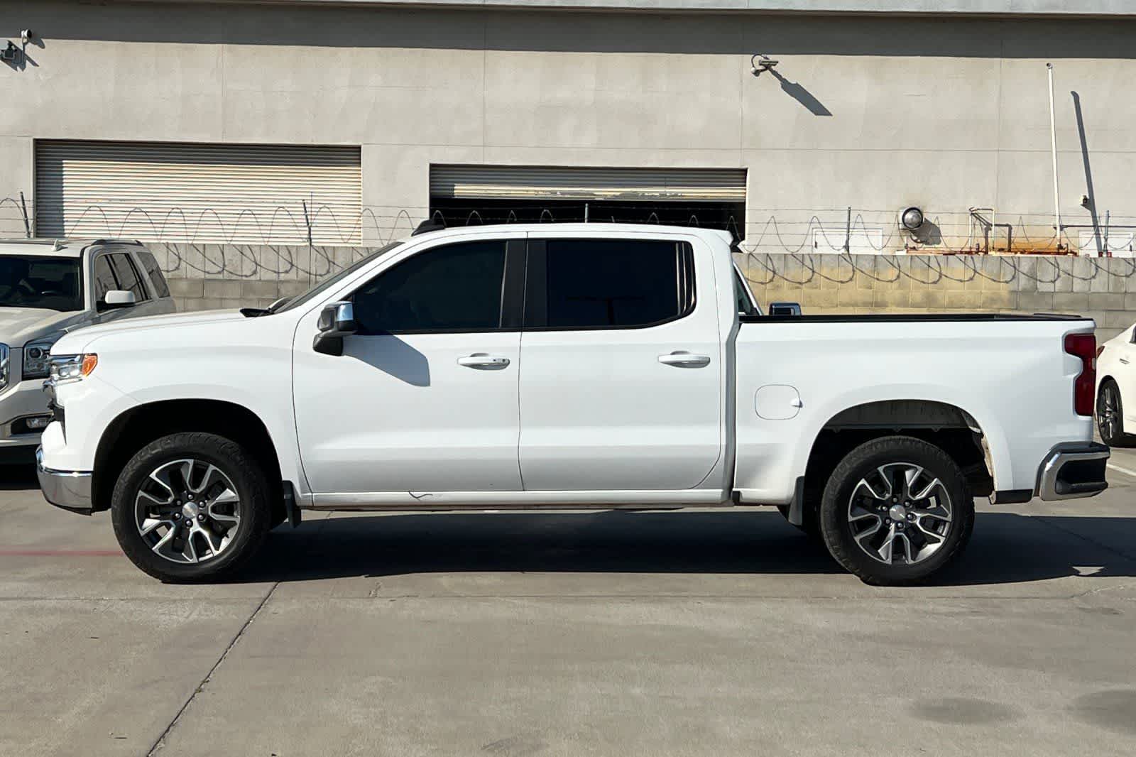 Thumbnail: 2022 Chevrolet Silverado 1500 - 6