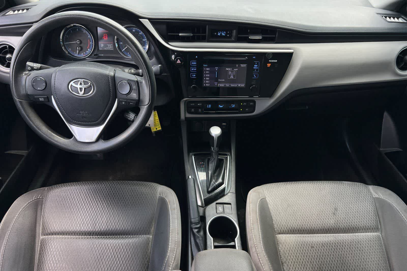 Thumbnail: 2017 Toyota Corolla - 4