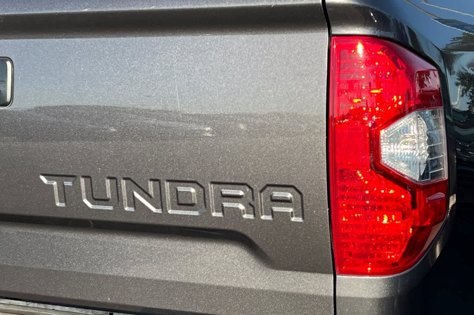 Thumbnail: 2016 Toyota Tundra - 13
