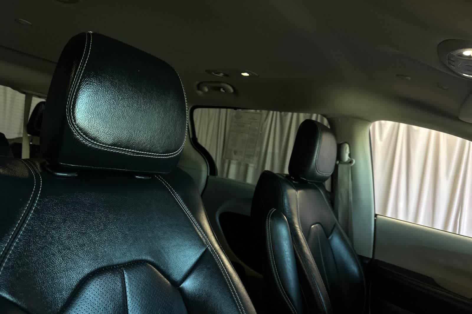 Thumbnail: 2022 Chrysler Pacifica - 21