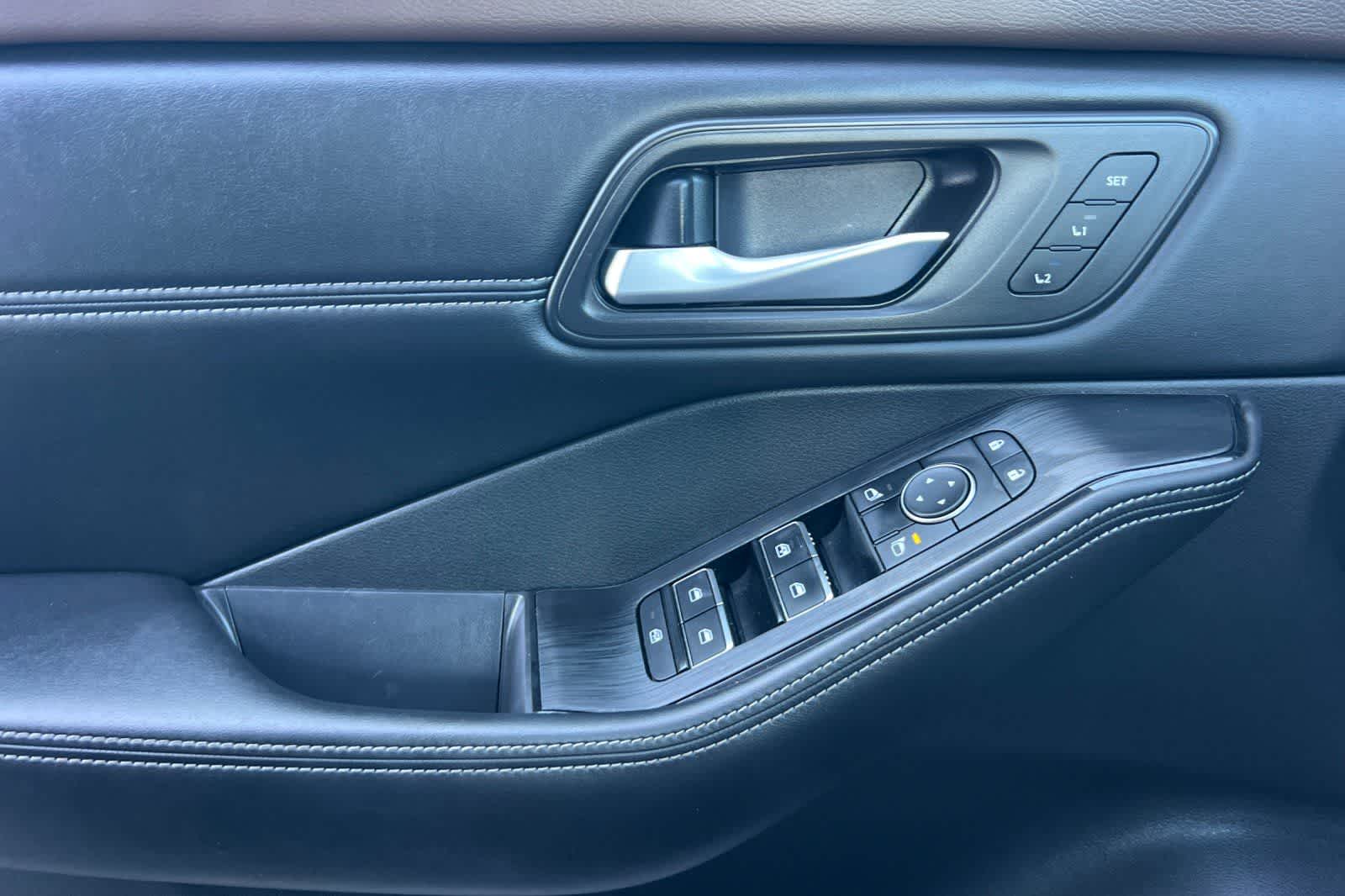 Thumbnail: 2022 Nissan Rogue - 13