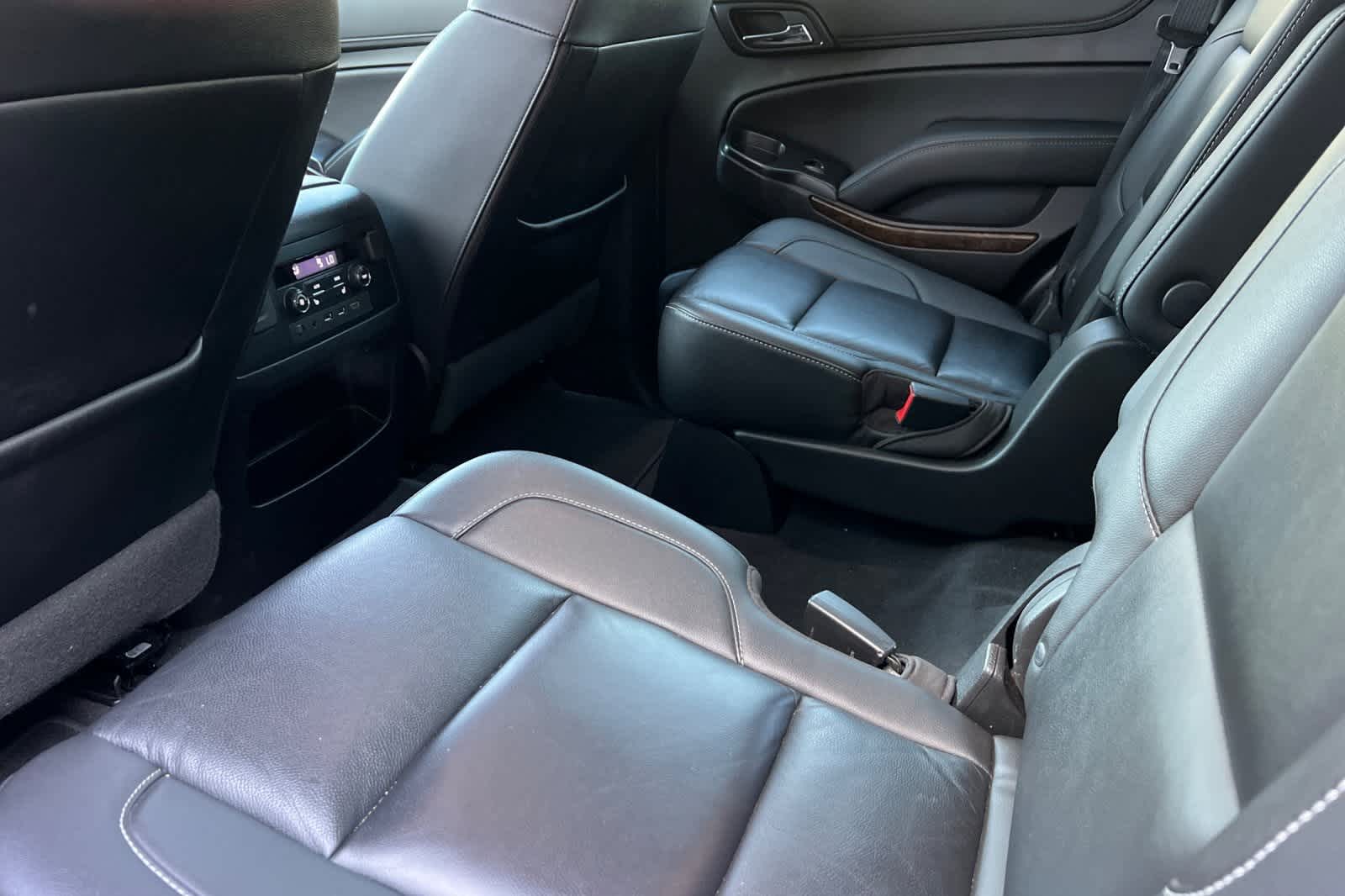 Thumbnail: 2019 Chevrolet Tahoe - 5