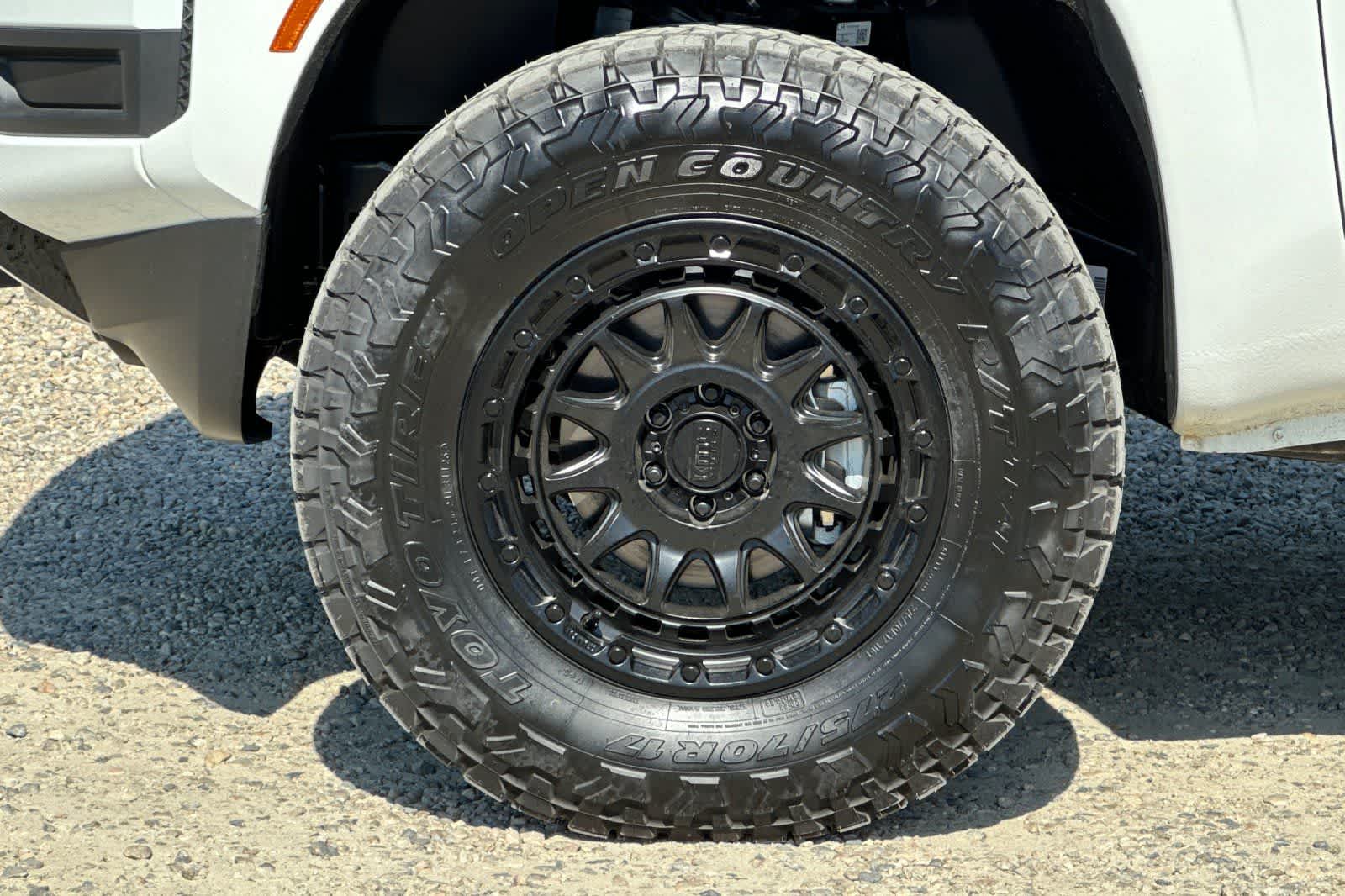 Thumbnail: 2026 Nissan Frontier - 32