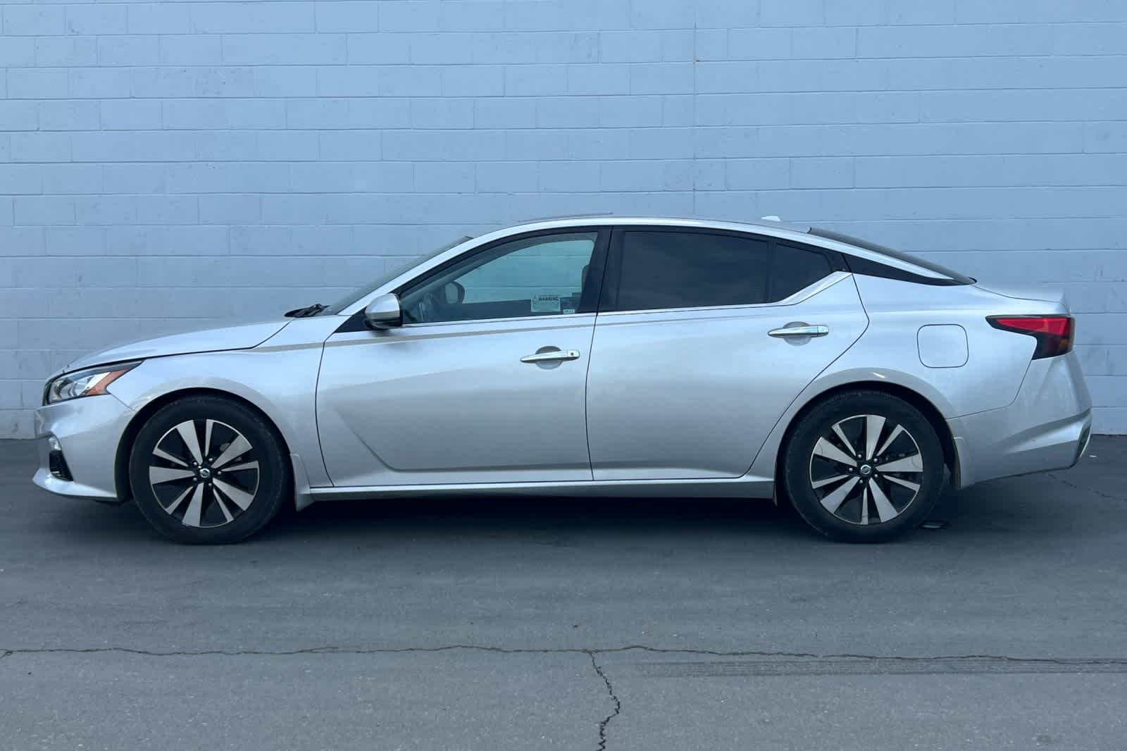 Thumbnail: 2020 Nissan Altima - 6