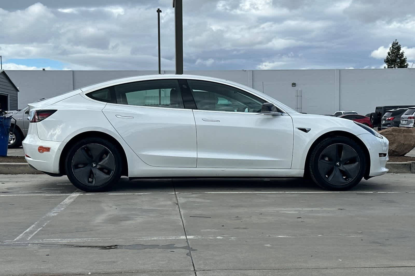 Thumbnail: 2020 Tesla Model 3 - 9