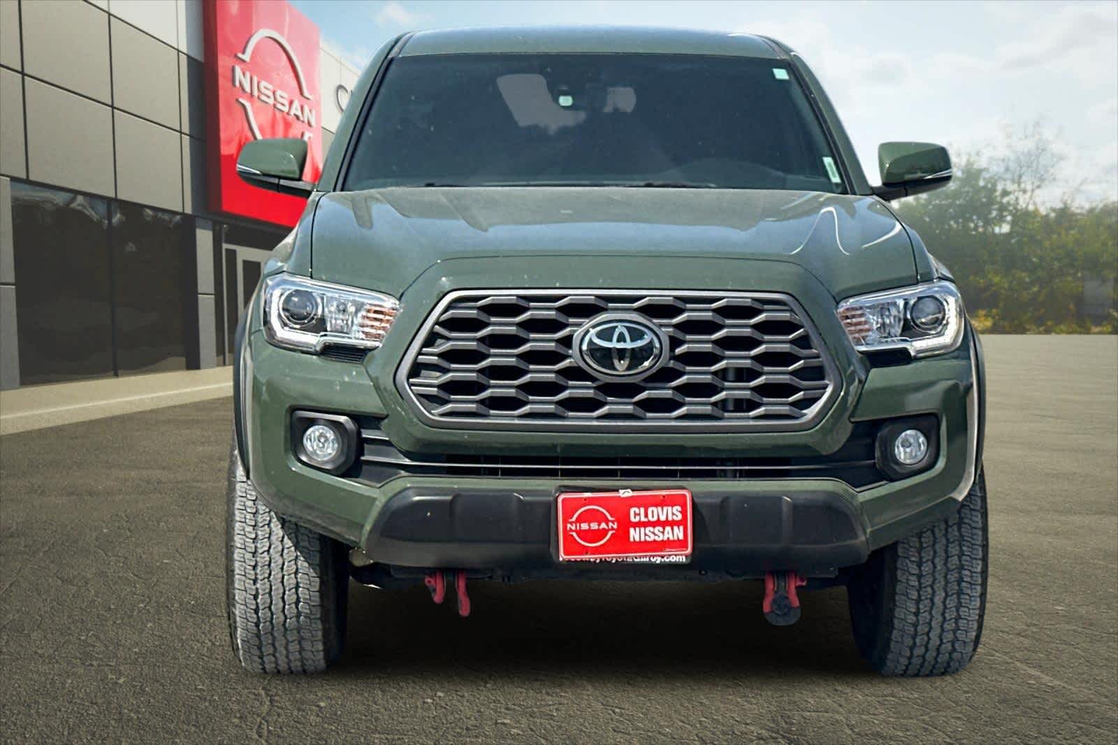 Thumbnail: 2022 Toyota Tacoma - 11