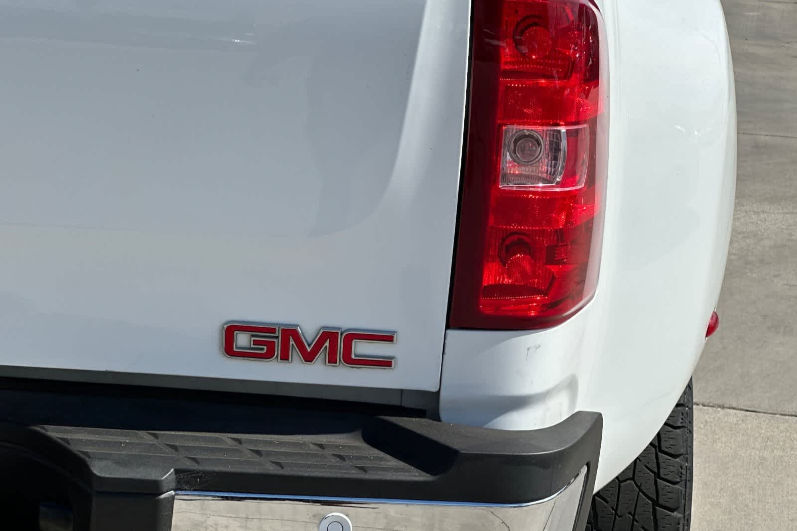 Thumbnail: 2013 GMC Sierra 3500 - 13
