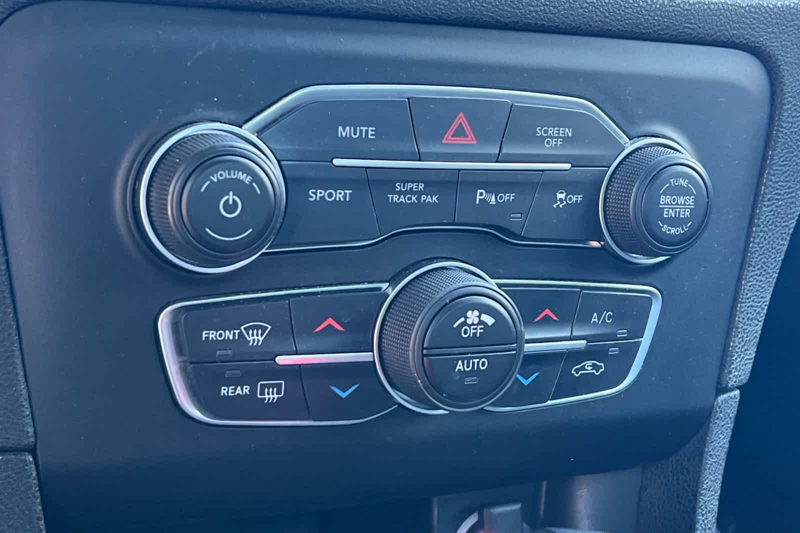 Thumbnail: 2023 Dodge Charger - 20