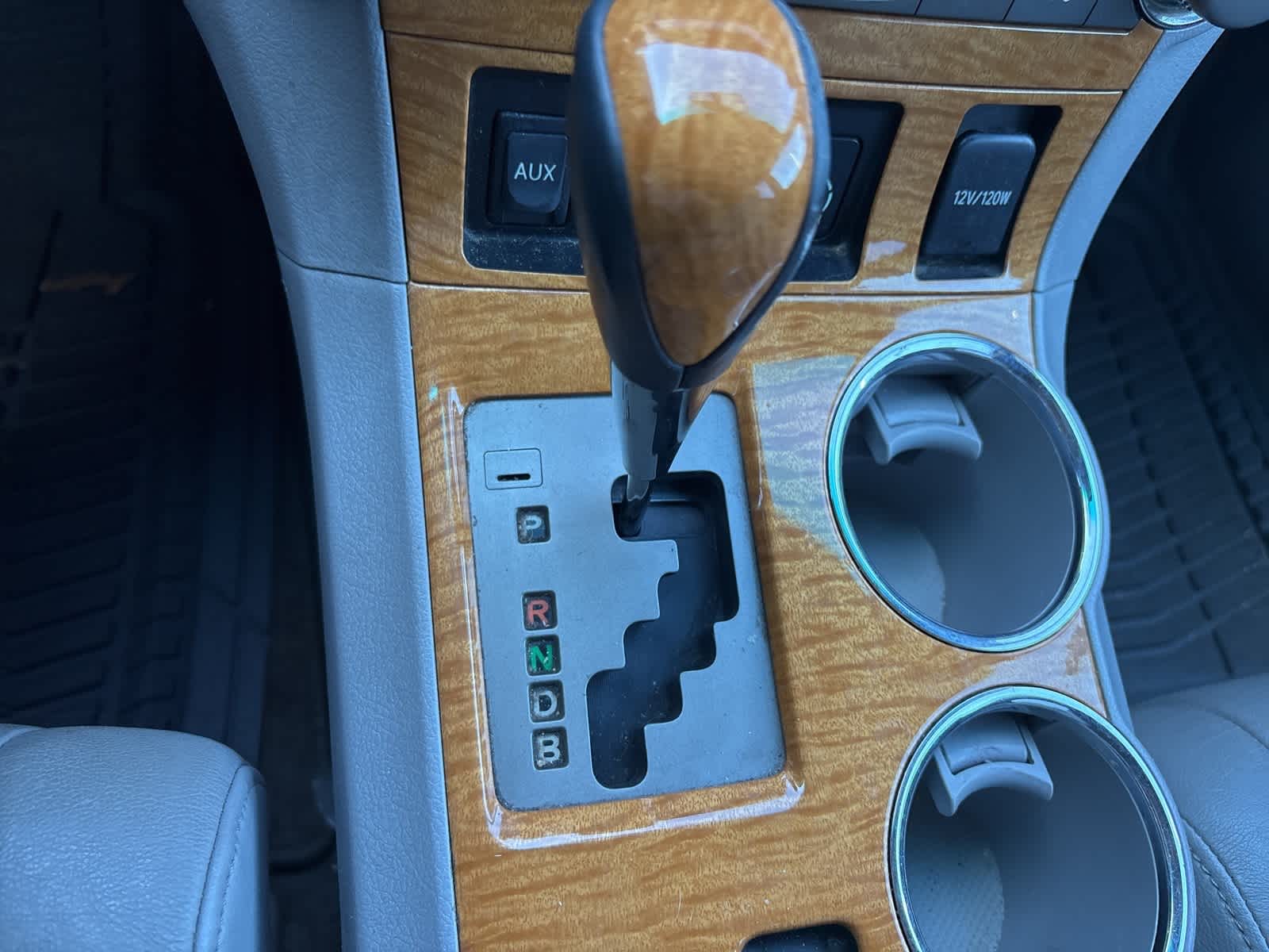 Thumbnail: 2010 Toyota Highlander - 20