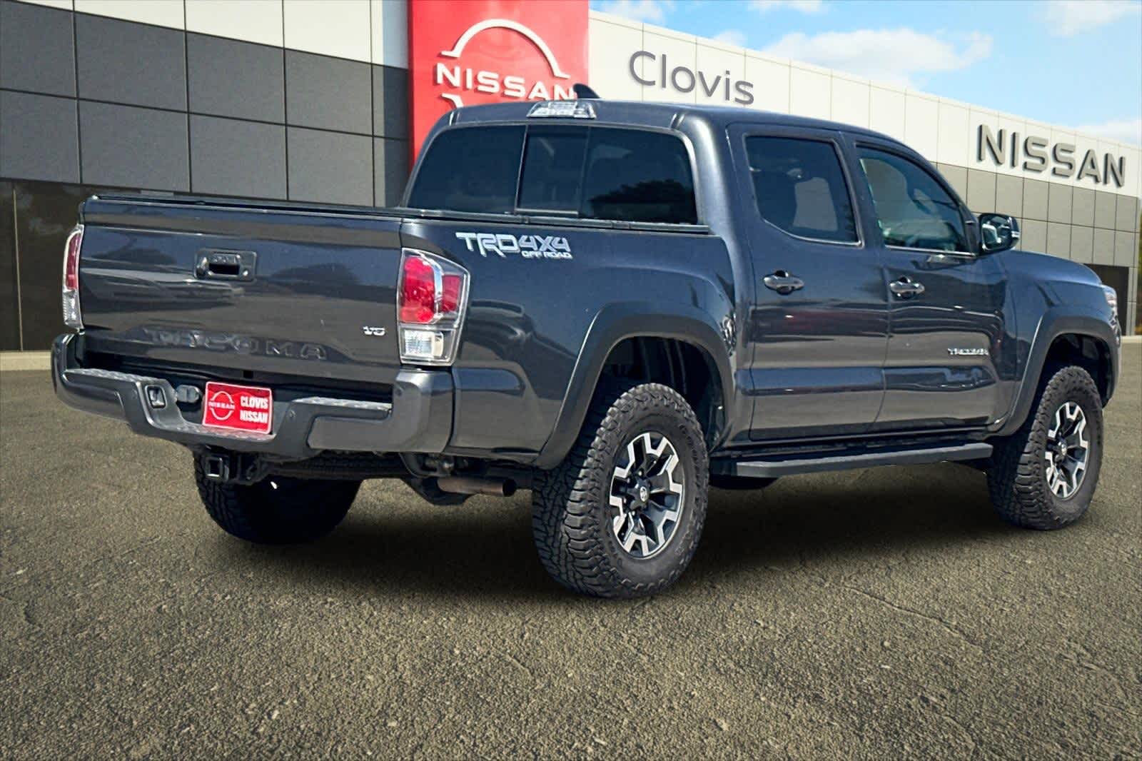 Thumbnail: 2021 Toyota Tacoma - 3