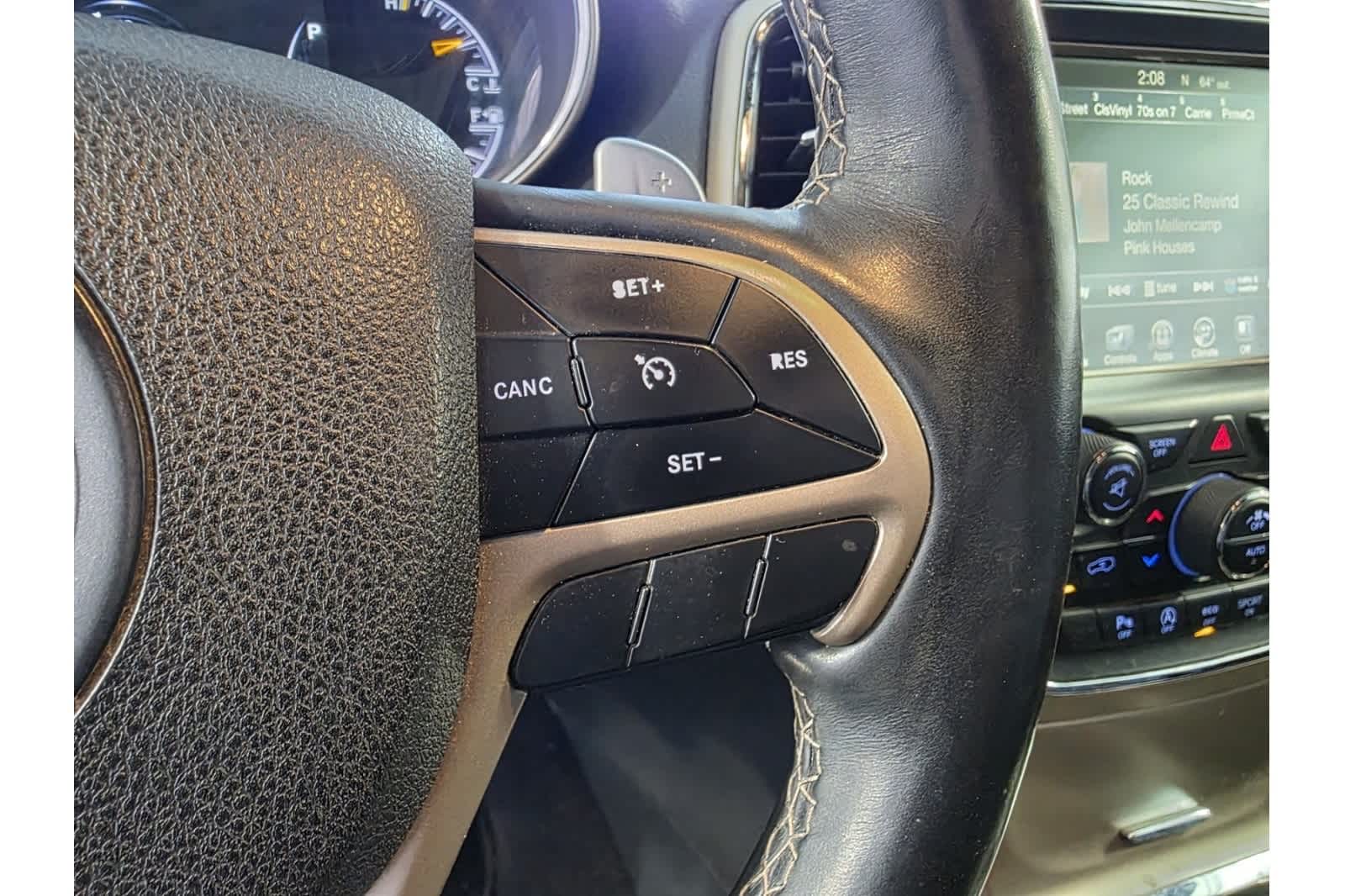 Thumbnail: 2017 Jeep Grand Cherokee - 27