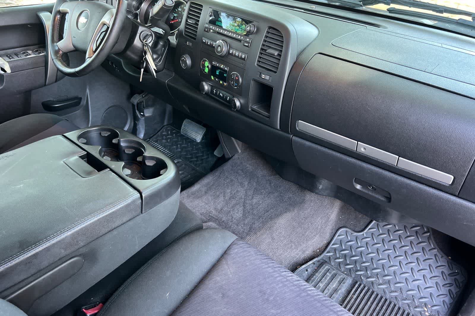 Thumbnail: 2013 Chevrolet Silverado 1500 - 17