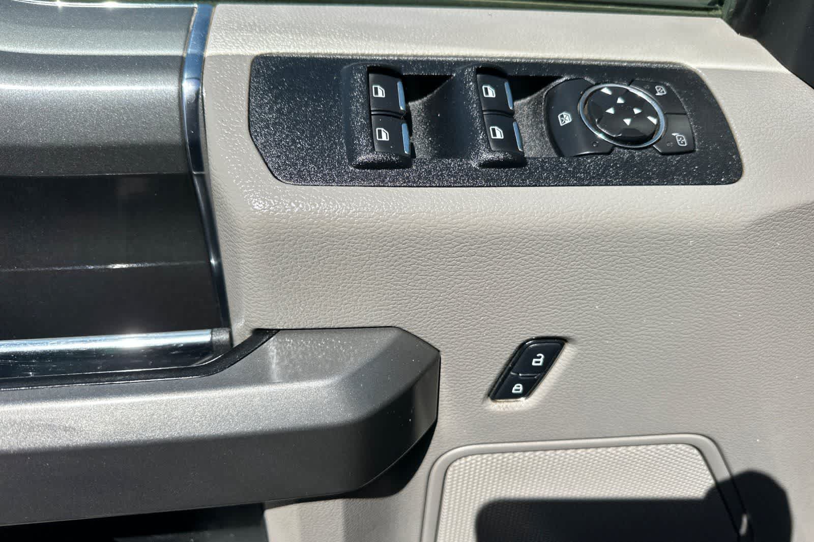 Thumbnail: 2015 Ford F-150 - 13