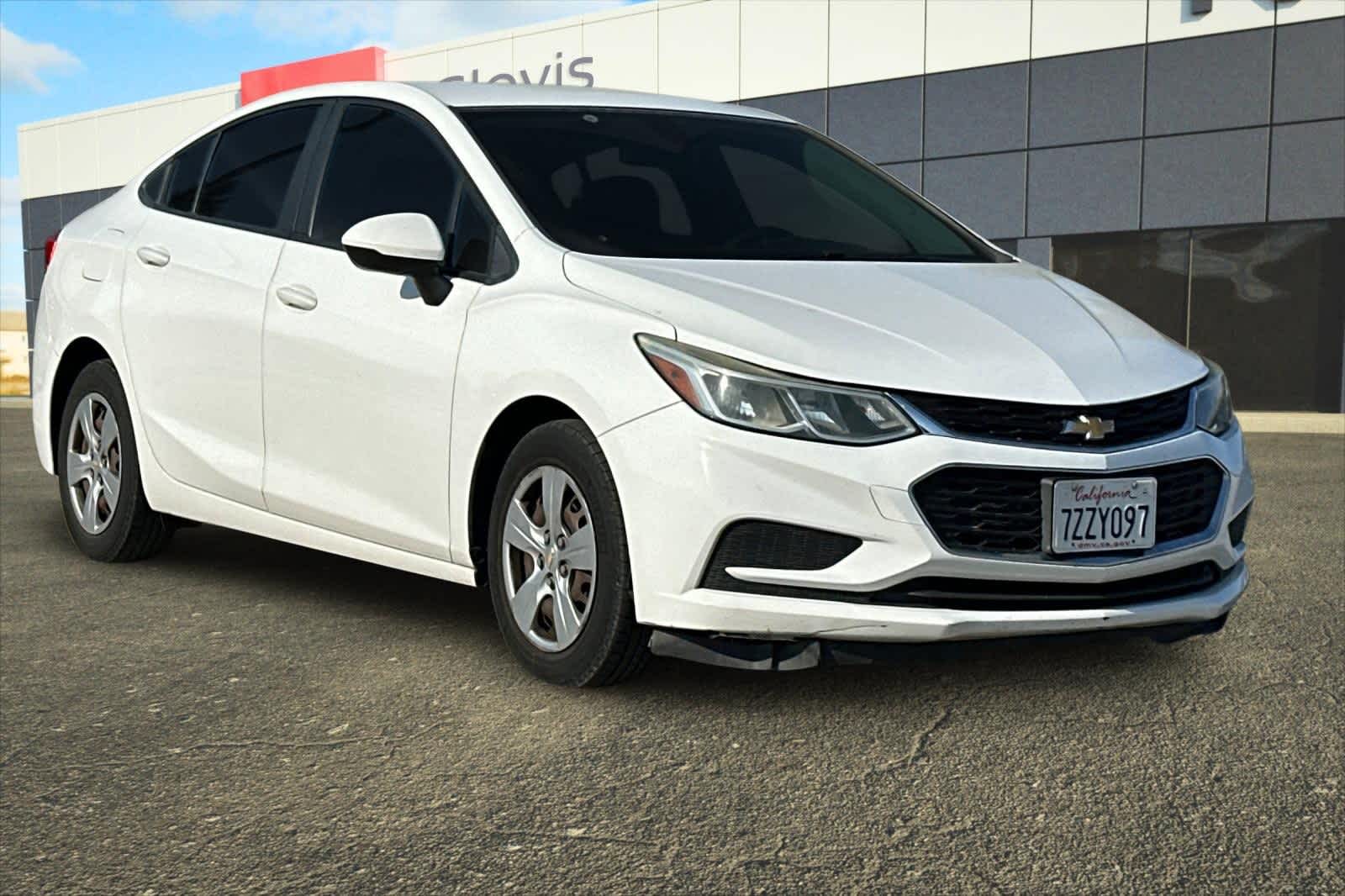 Thumbnail: 2017 Chevrolet Cruze - 10