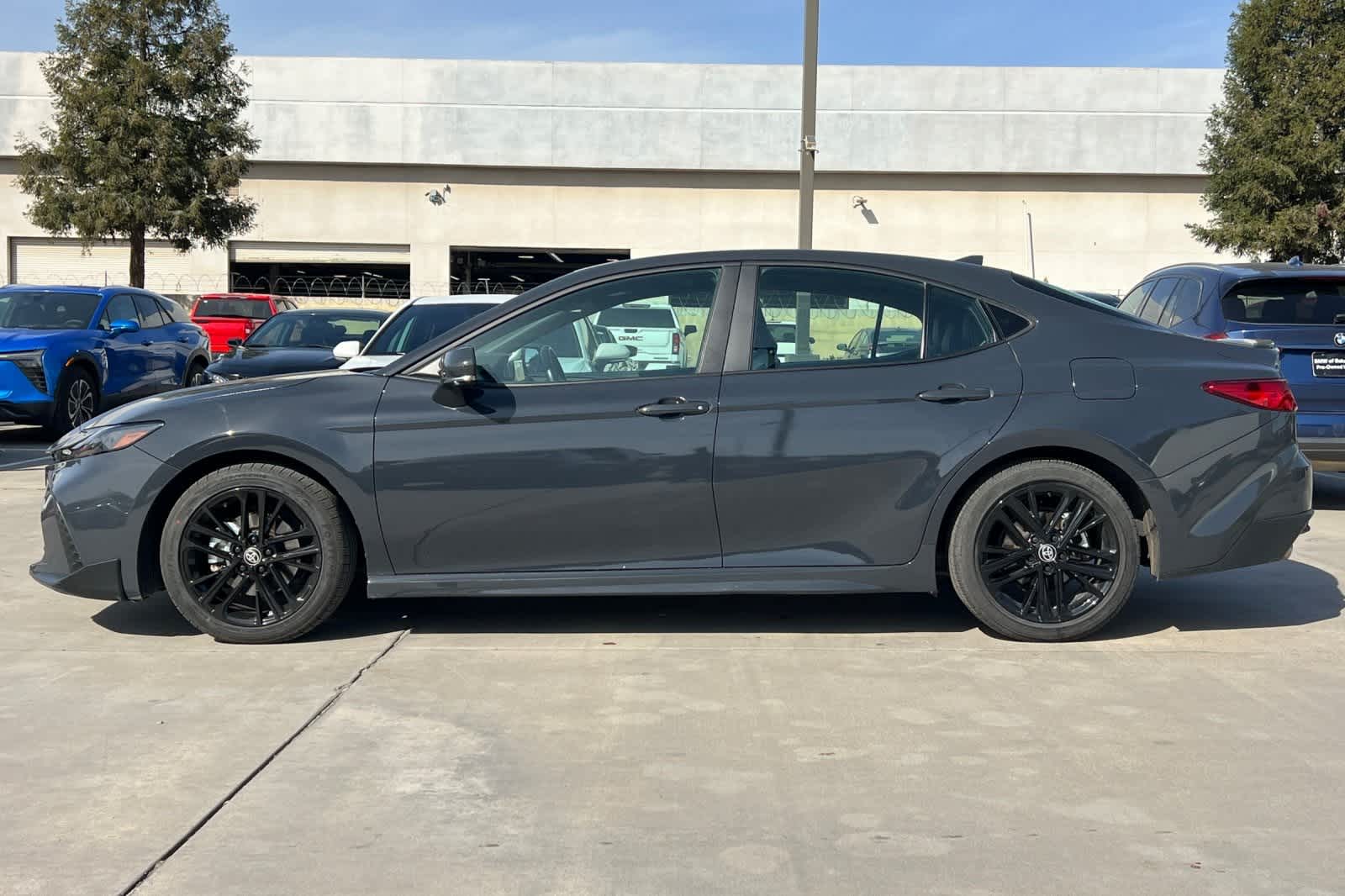 Thumbnail: 2025 Toyota Camry - 6