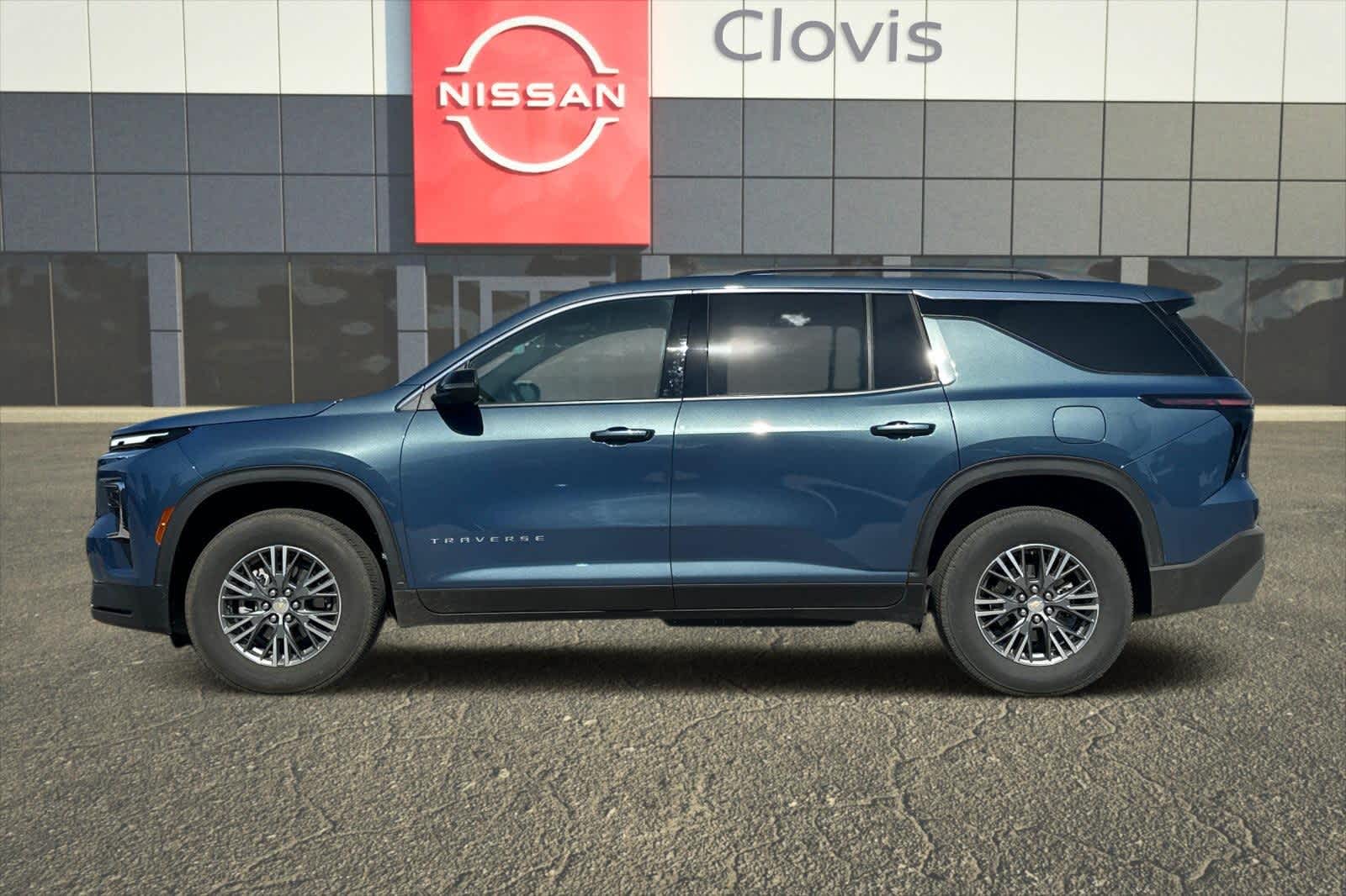 Thumbnail: 2025 Chevrolet Traverse - 6