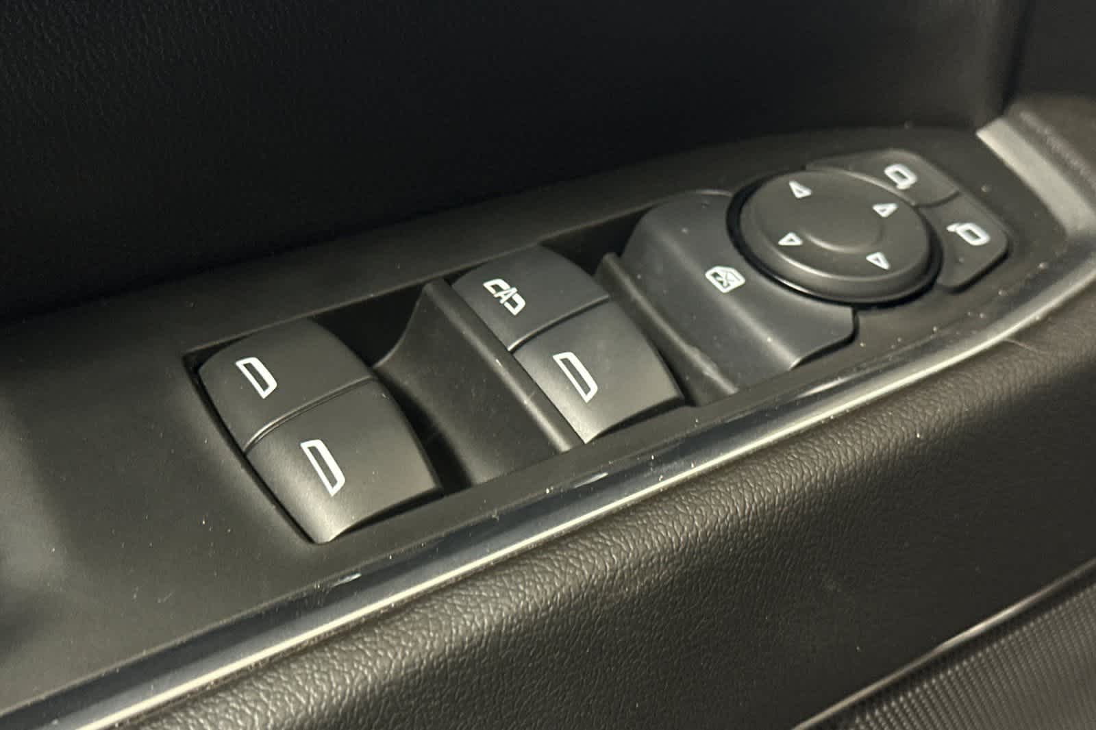 Thumbnail: 2024 Chevrolet Silverado 1500 - 16