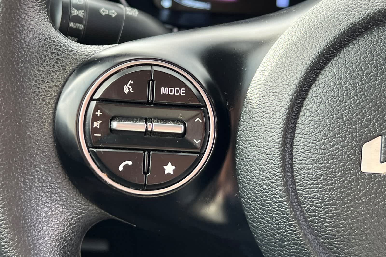 Thumbnail: 2023 Kia Soul - 29