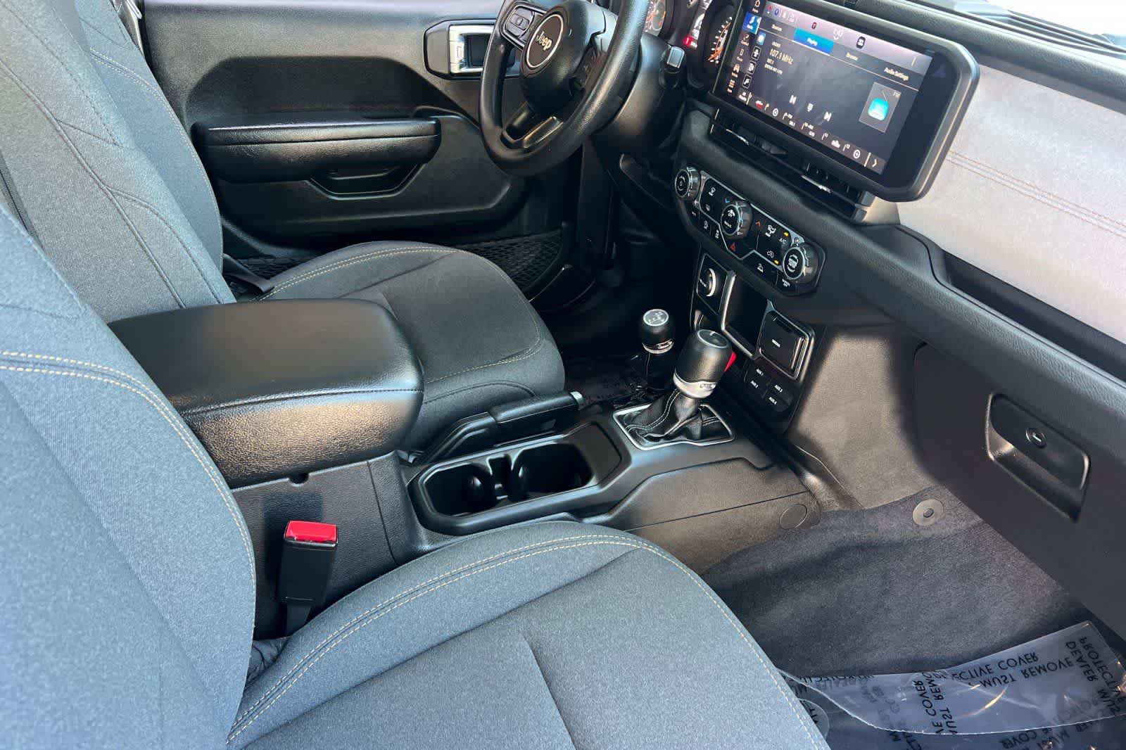 Thumbnail: 2024 Jeep Wrangler - 17