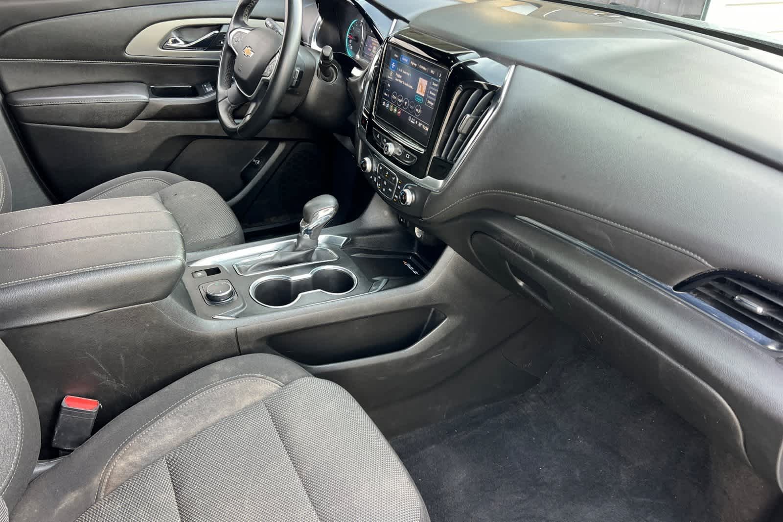 Thumbnail: 2023 Chevrolet Traverse - 18