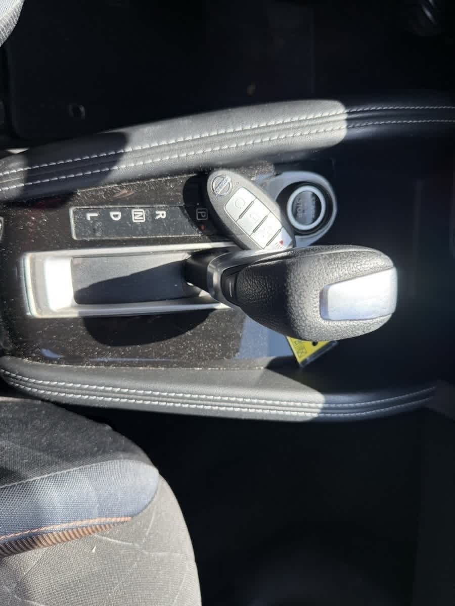 2018 Nissan Kicks SR 23