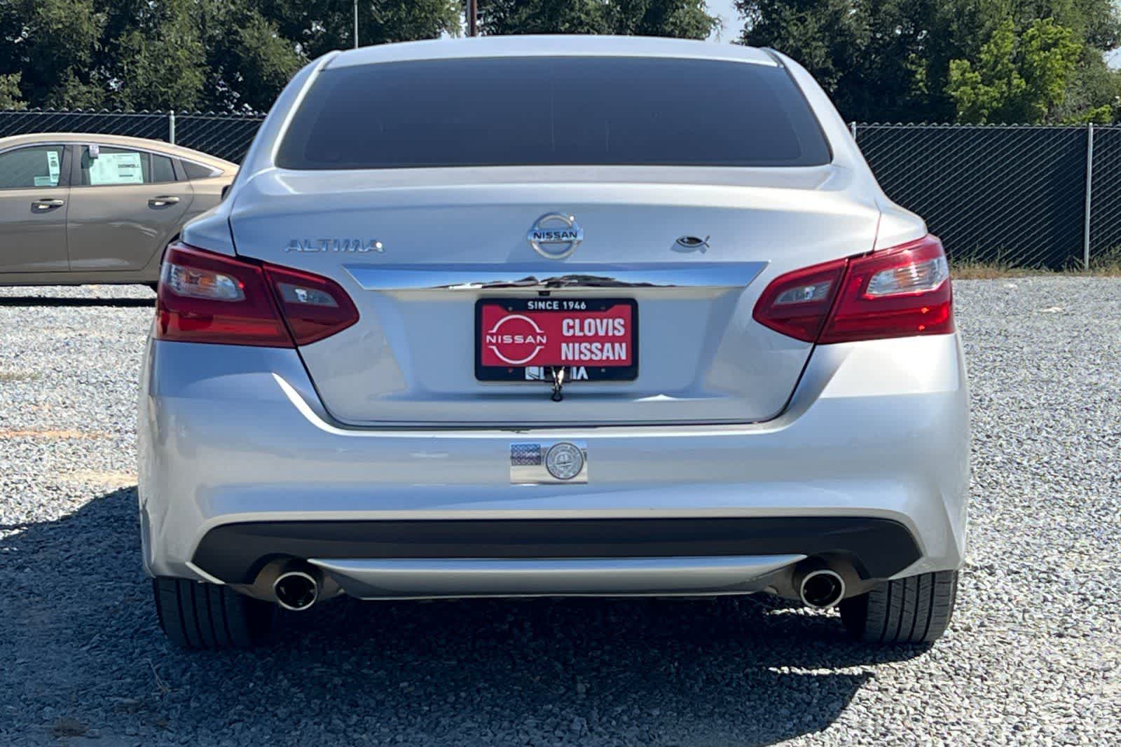Thumbnail: 2018 Nissan Altima - 8