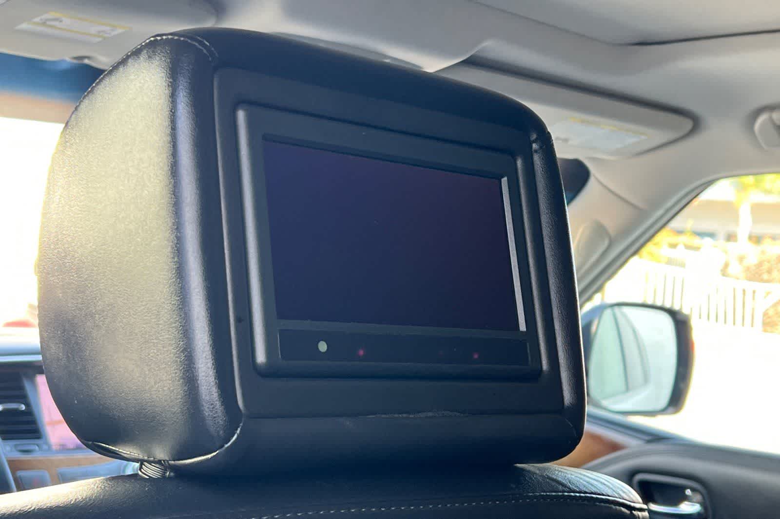 Thumbnail: 2012 INFINITI QX56 - 18