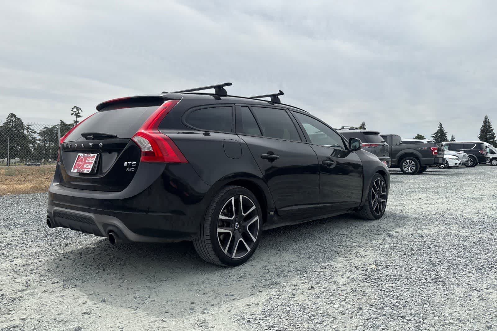 Thumbnail: 2018 Volvo V60 - 3