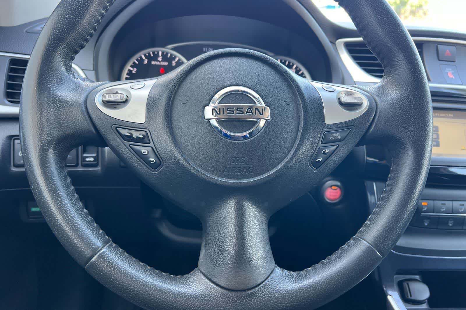 Thumbnail: 2016 Nissan Sentra - 25