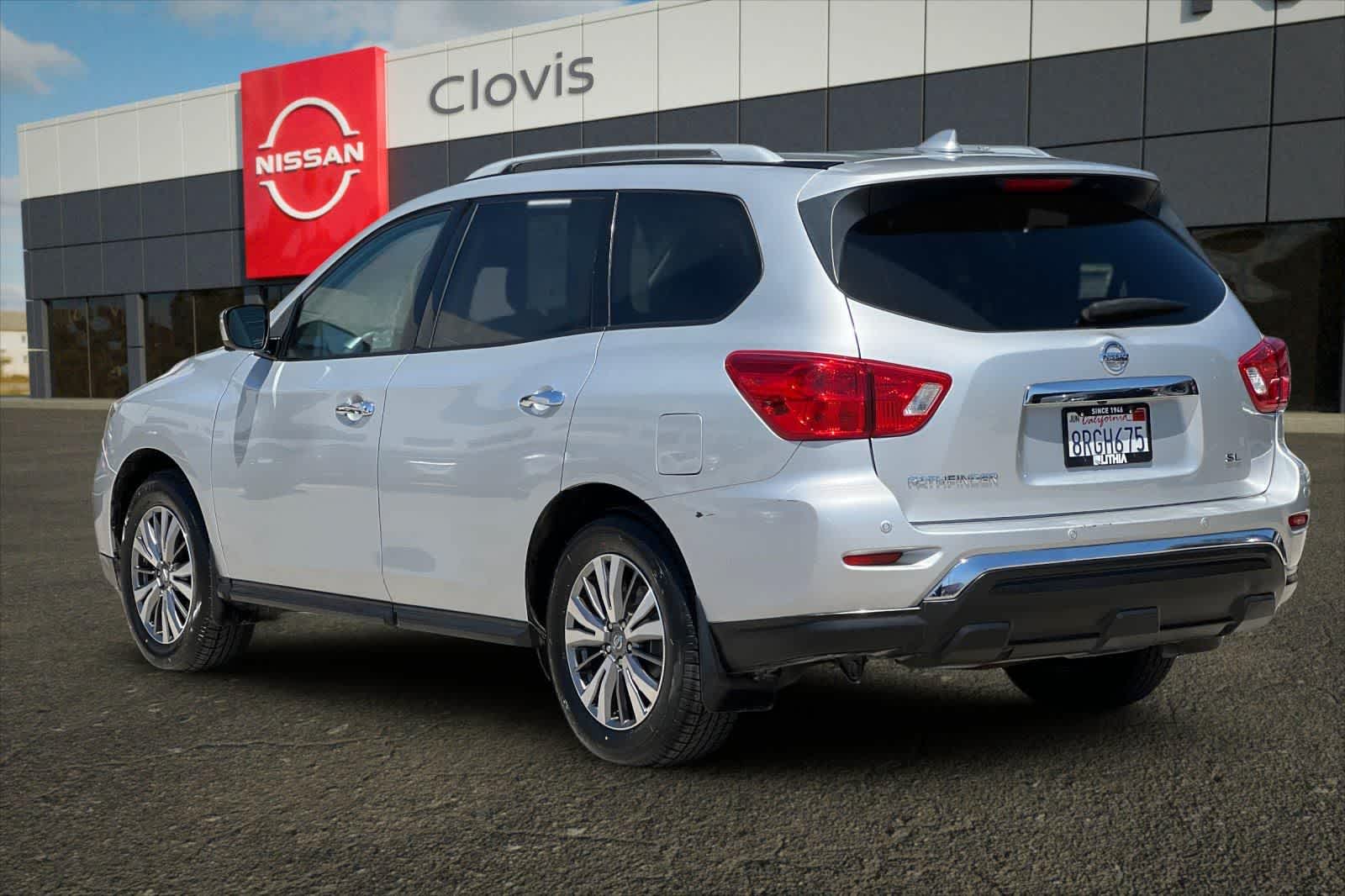 Thumbnail: 2020 Nissan Pathfinder - 6