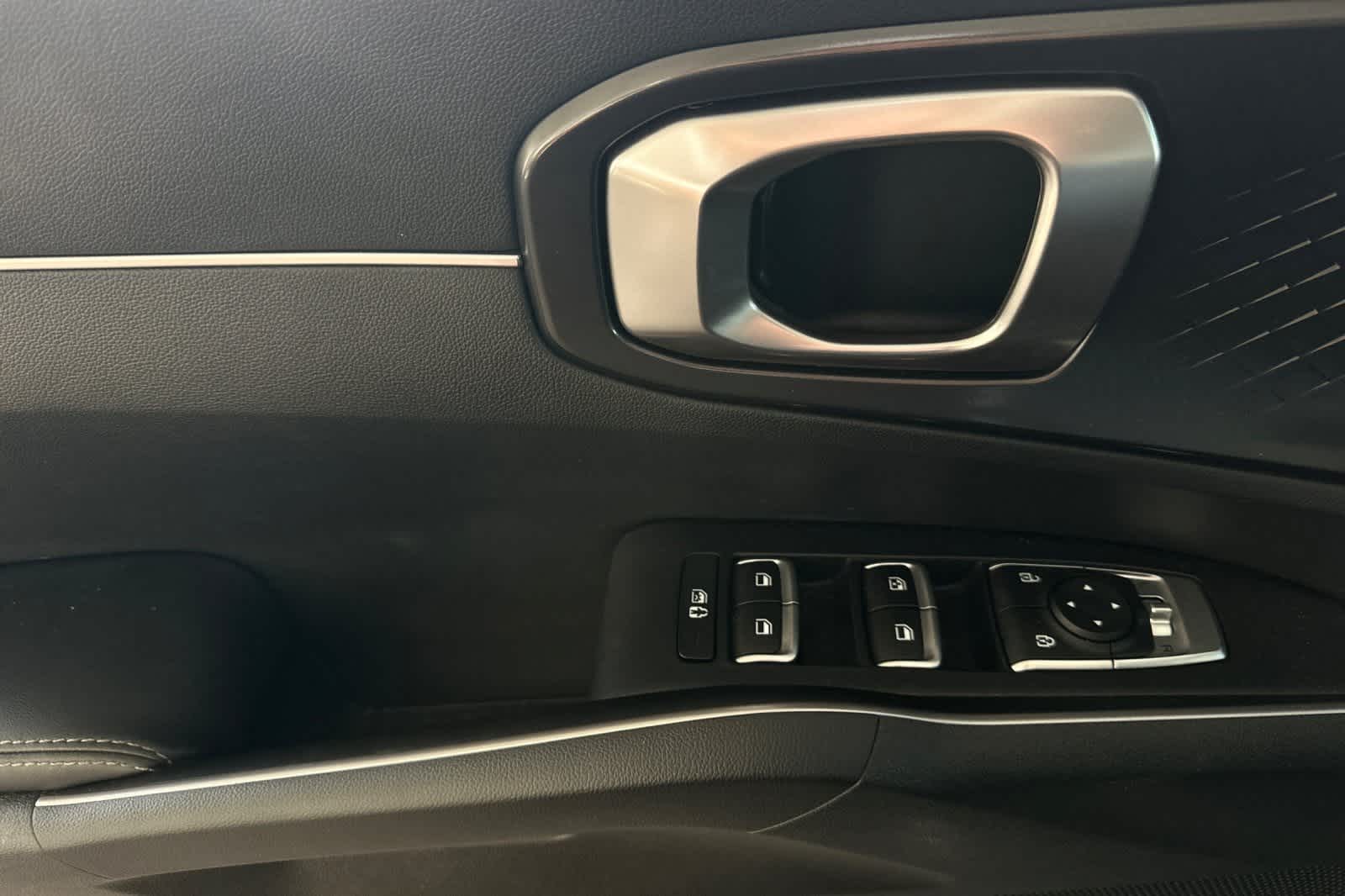Thumbnail: 2021 Kia Sorento - 15
