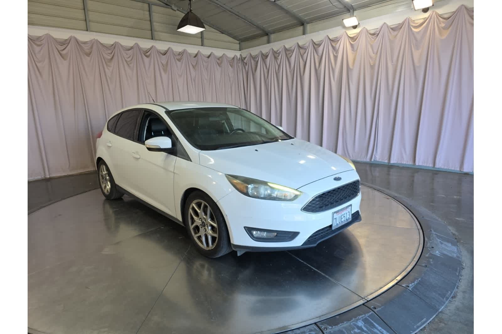 Thumbnail: 2015 Ford Focus - 10