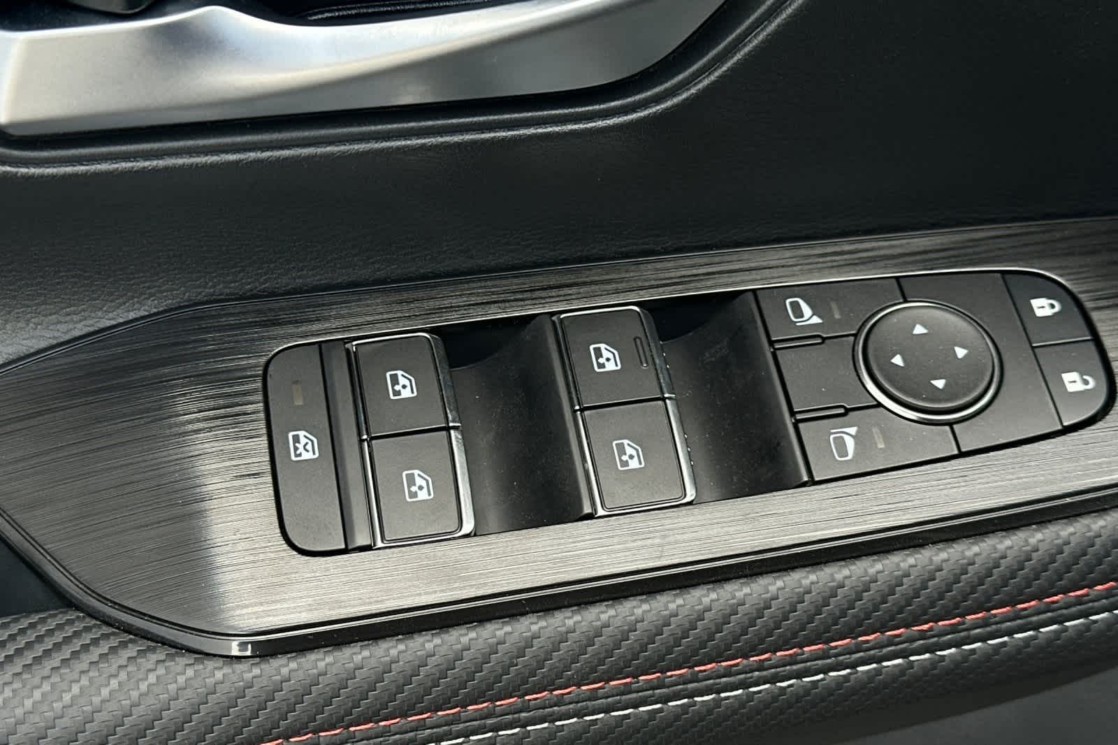 Thumbnail: 2026 Nissan Kicks - 14