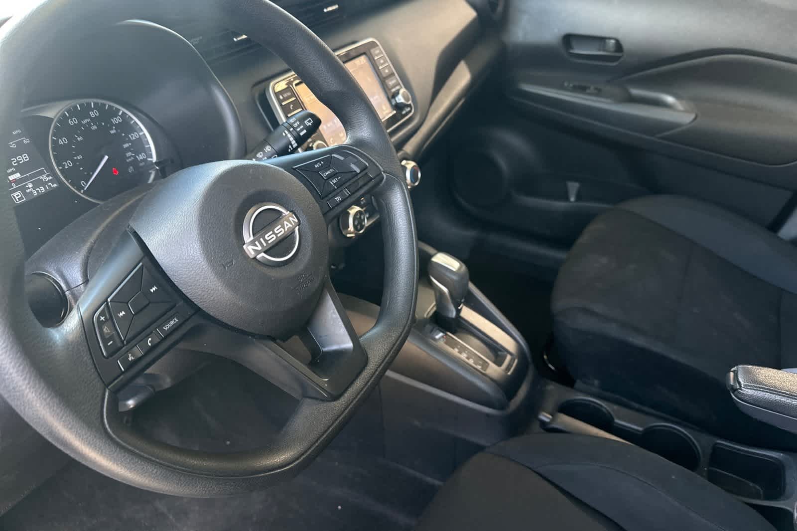 2023 Nissan Kicks S 14
