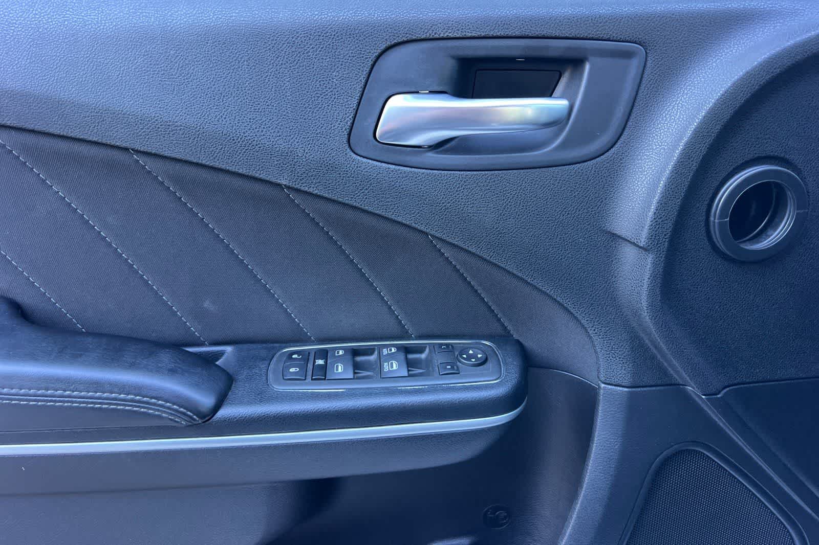 Thumbnail: 2022 Dodge Charger - 15