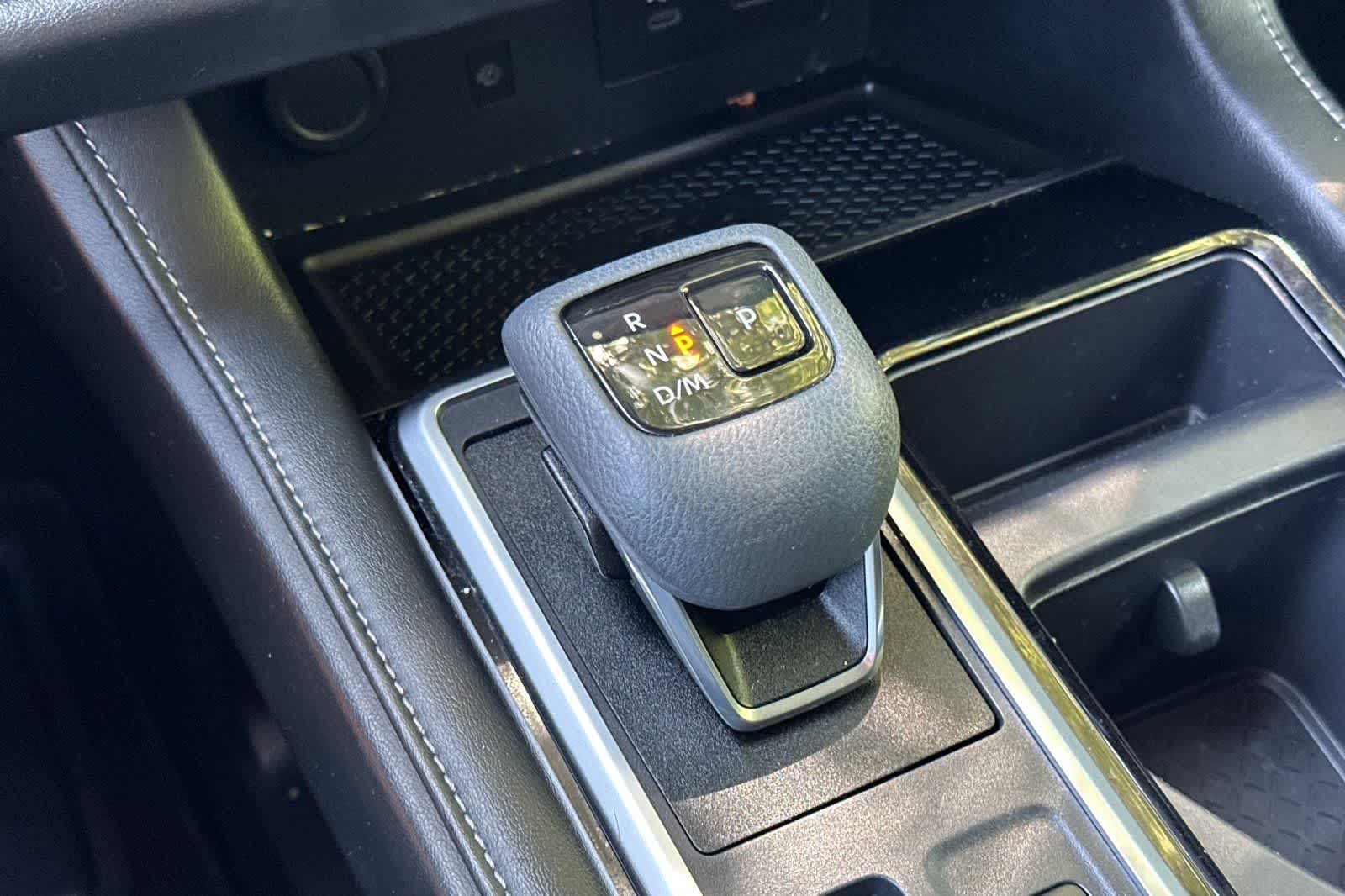 Thumbnail: 2023 Nissan Pathfinder - 25