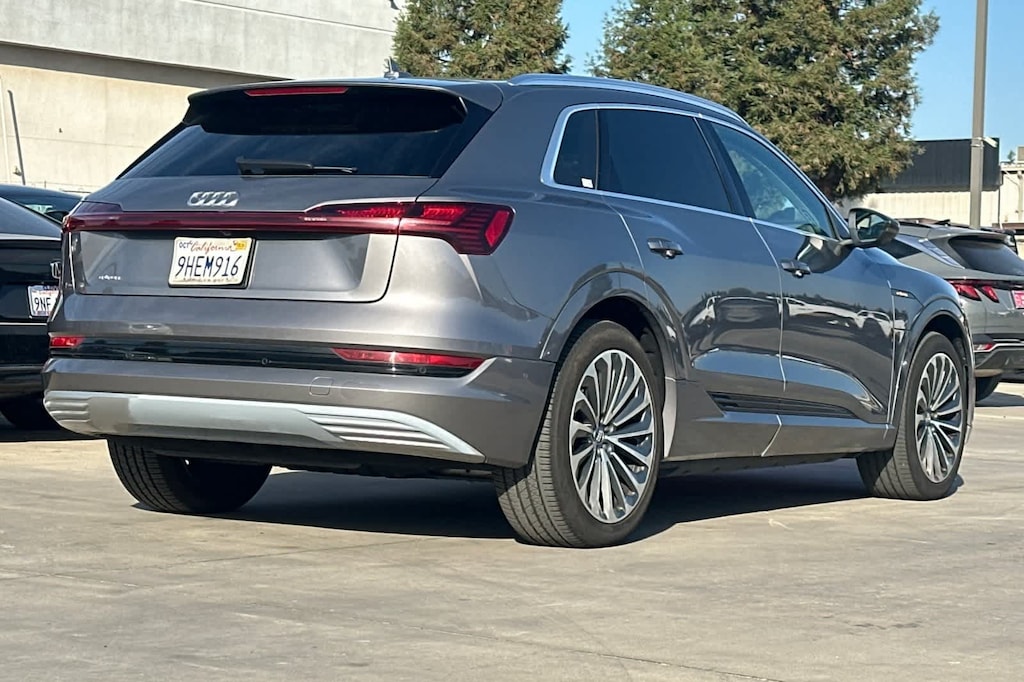 Used 2019 Audi e-tron Prestige SUV