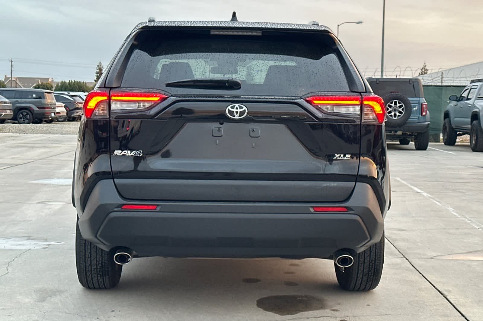 Thumbnail: 2025 Toyota RAV4 - 8