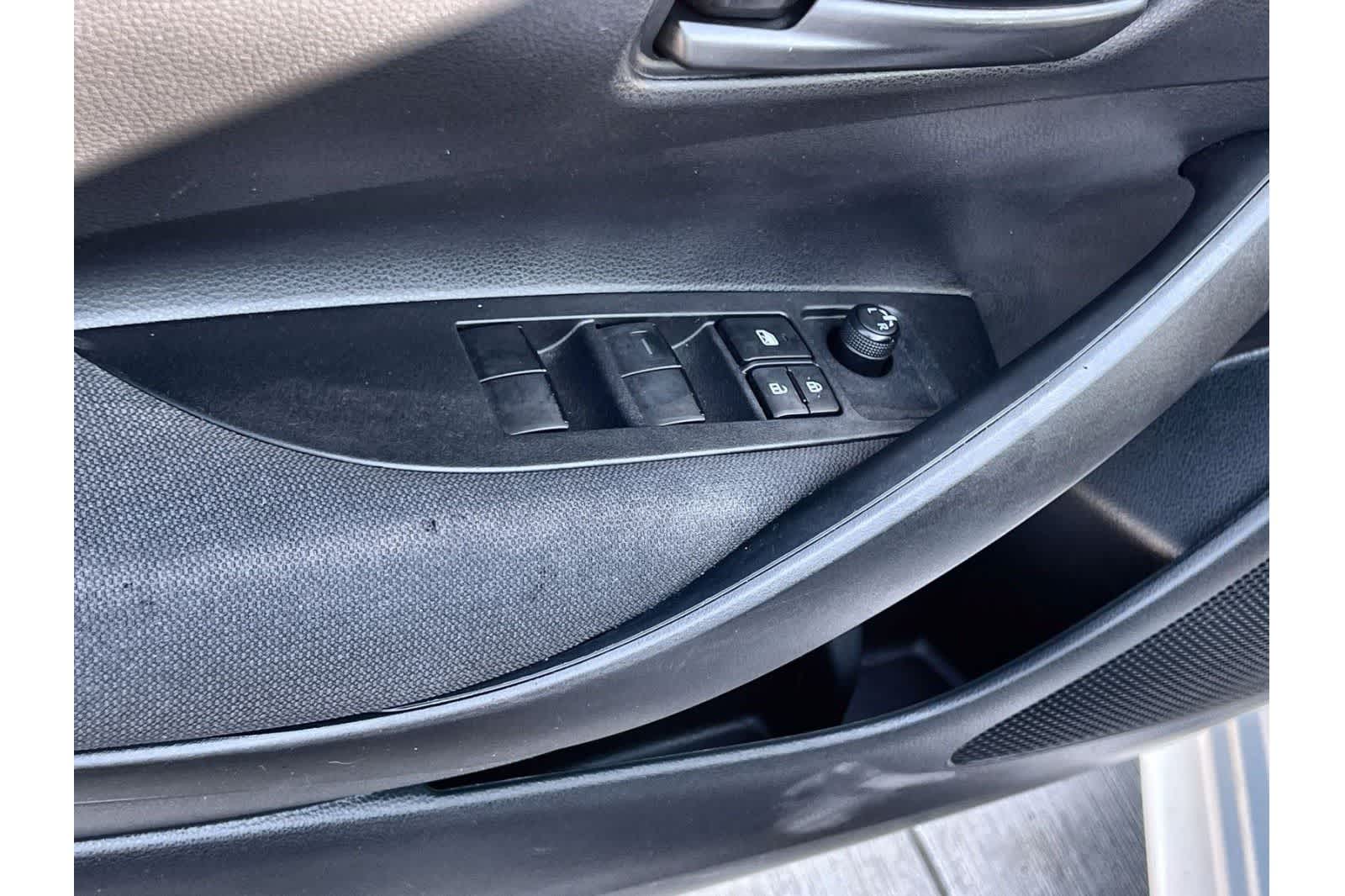 Thumbnail: 2023 Toyota Corolla - 30