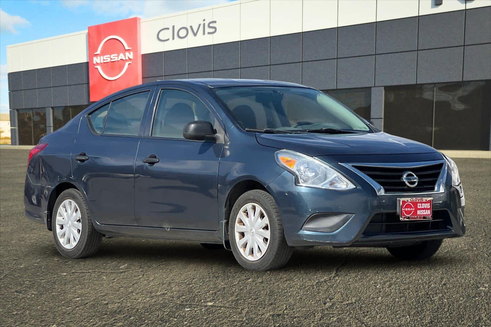 Thumbnail: 2015 Nissan Versa - 10