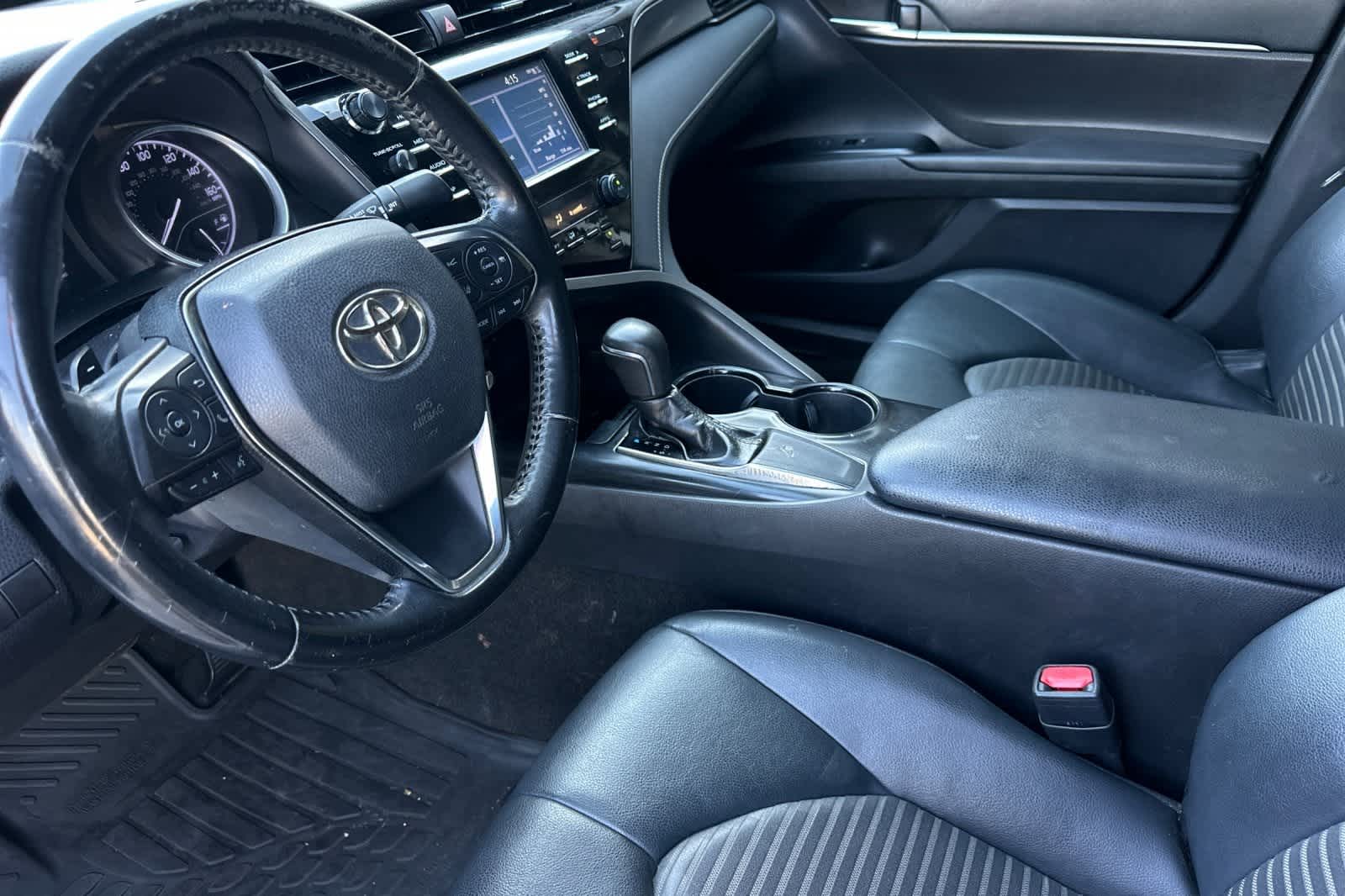 Thumbnail: 2019 Toyota Camry - 13