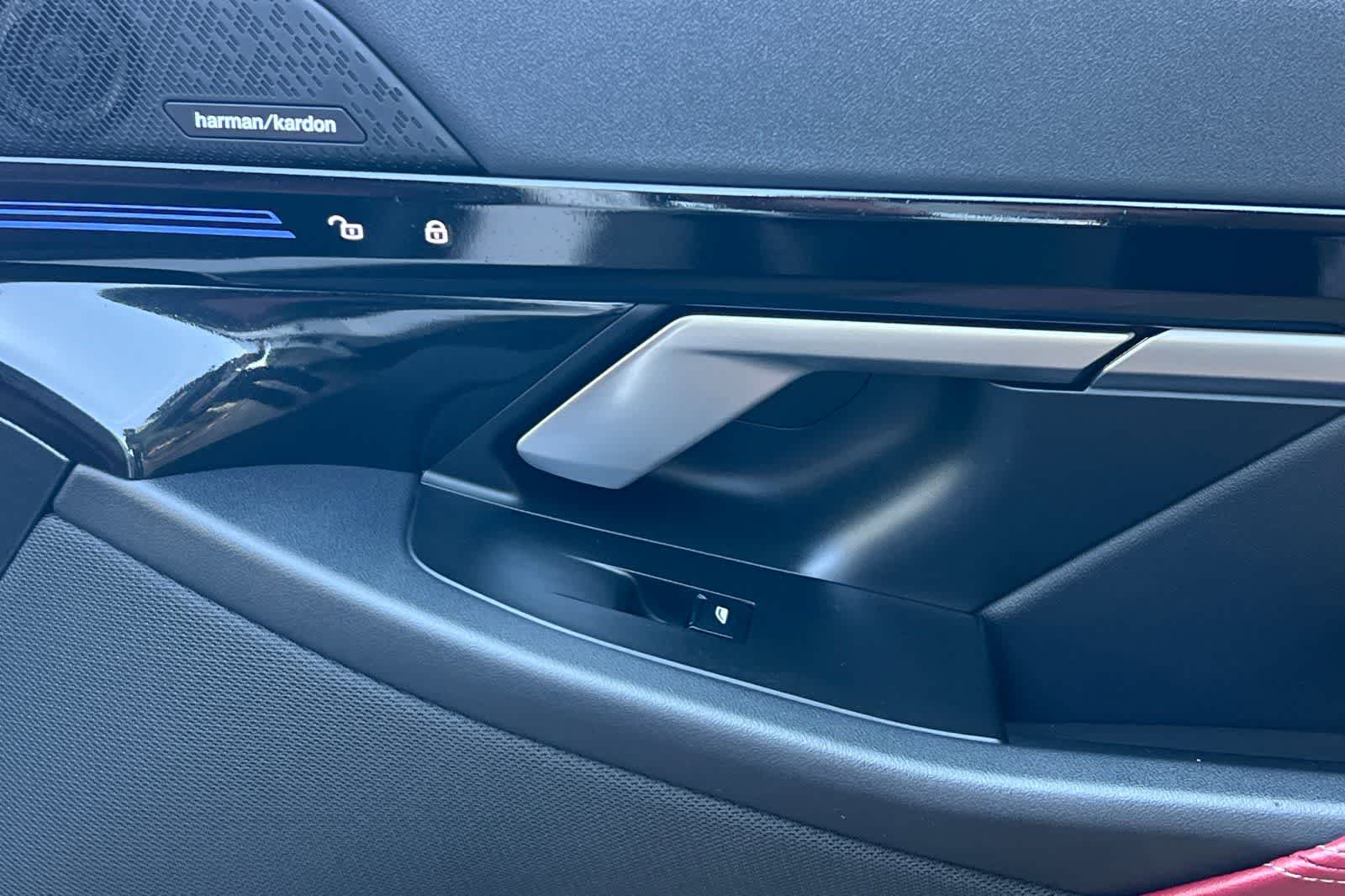 Thumbnail: 2024 BMW 5 Series - 19