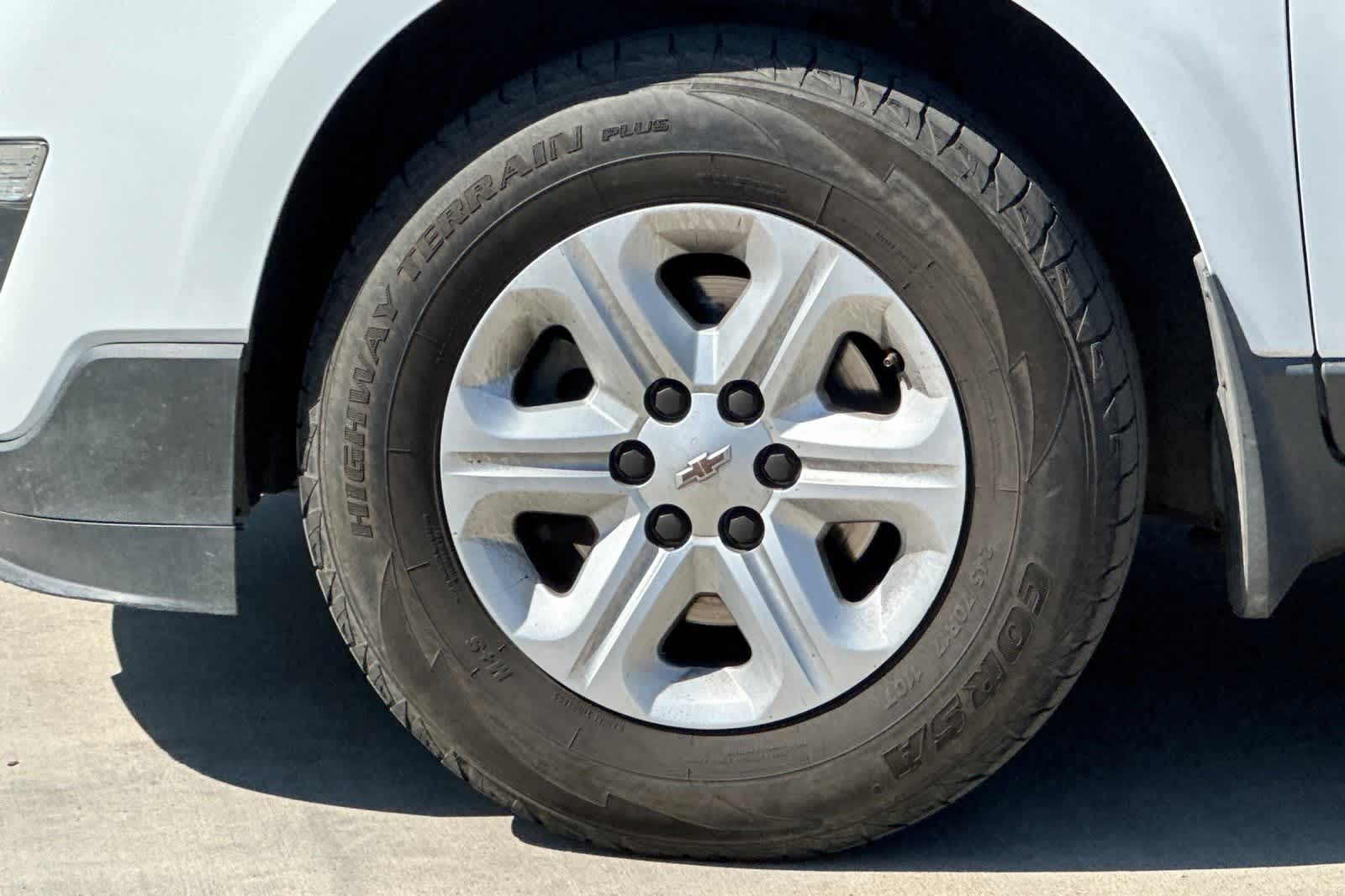 Thumbnail: 2017 Chevrolet Traverse - 12