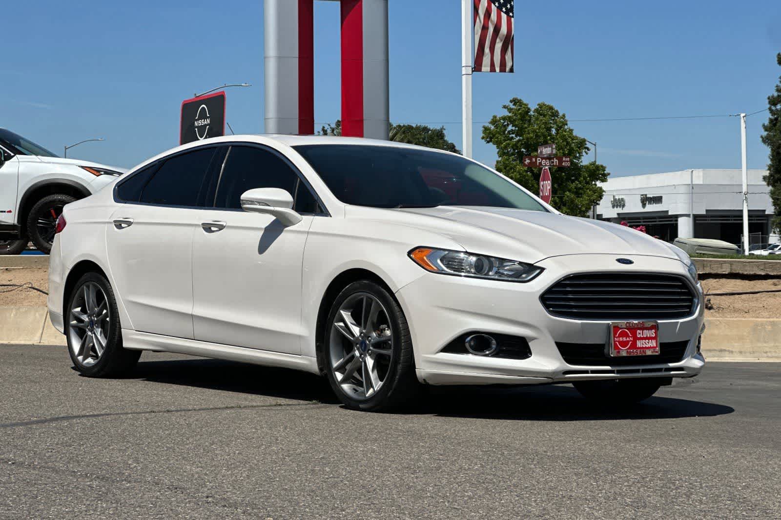 Thumbnail: 2015 Ford Fusion - 10