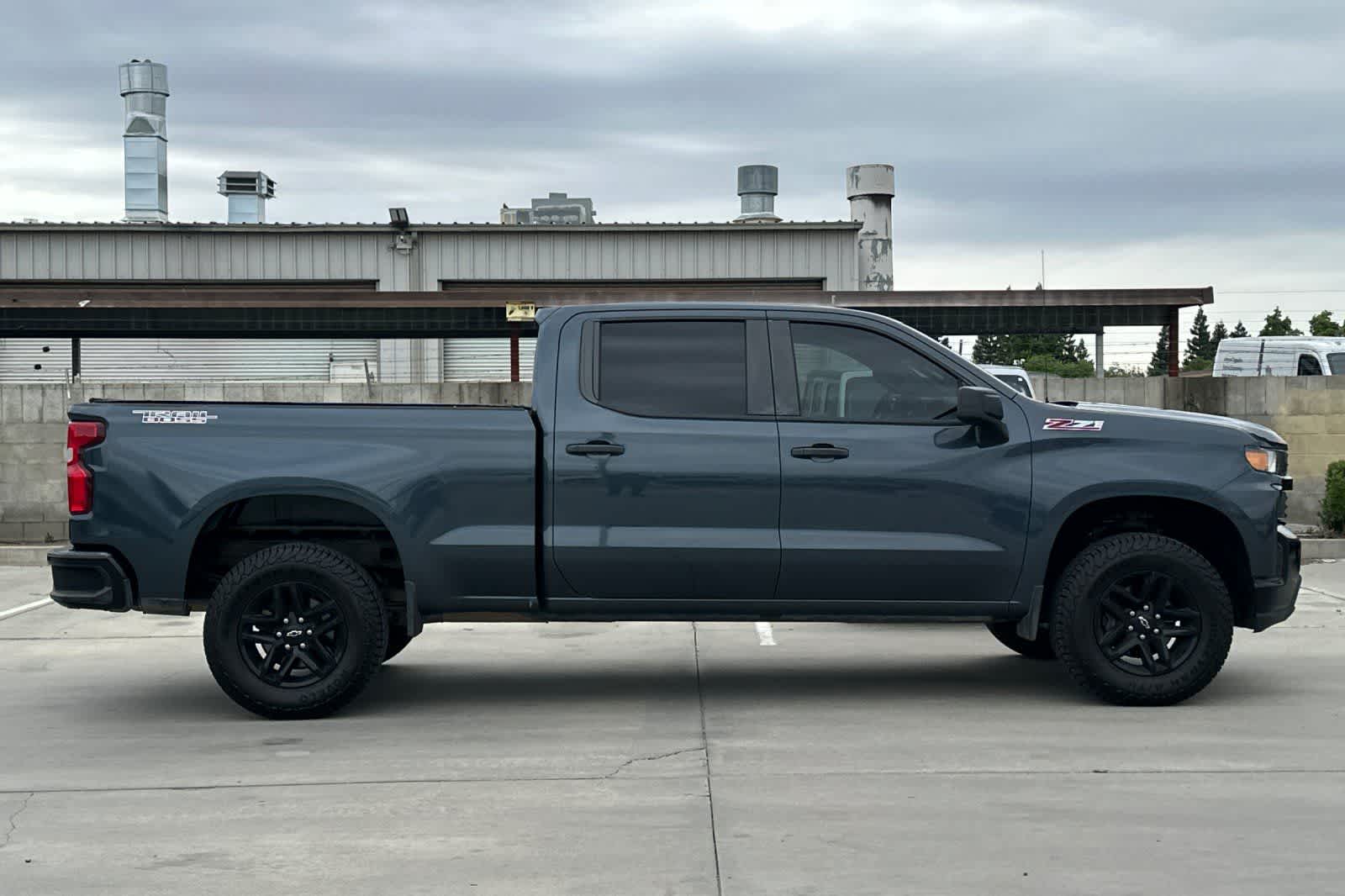 Thumbnail: 2019 Chevrolet Silverado 1500 - 9