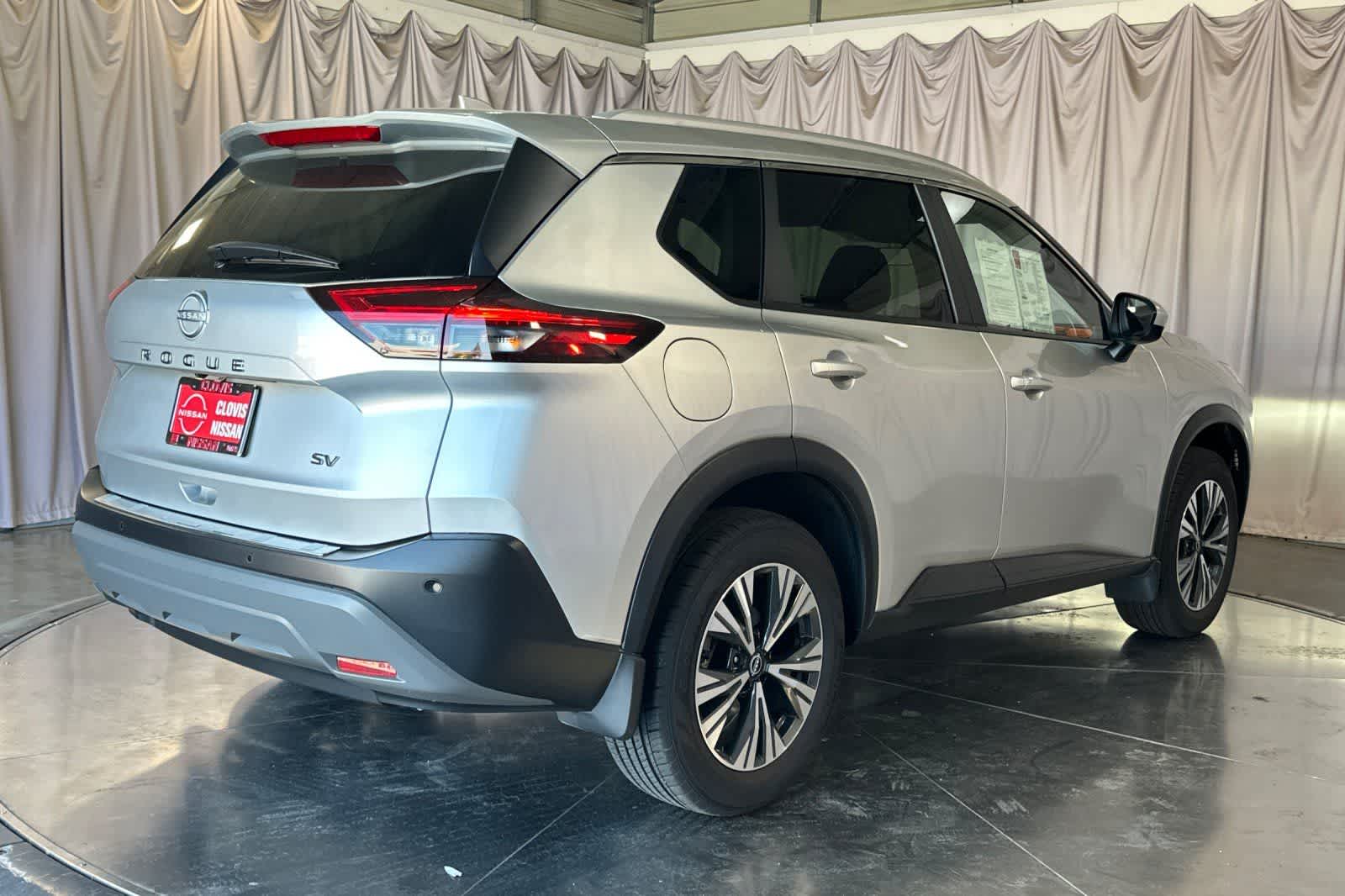 Thumbnail: 2023 Nissan Rogue - 3